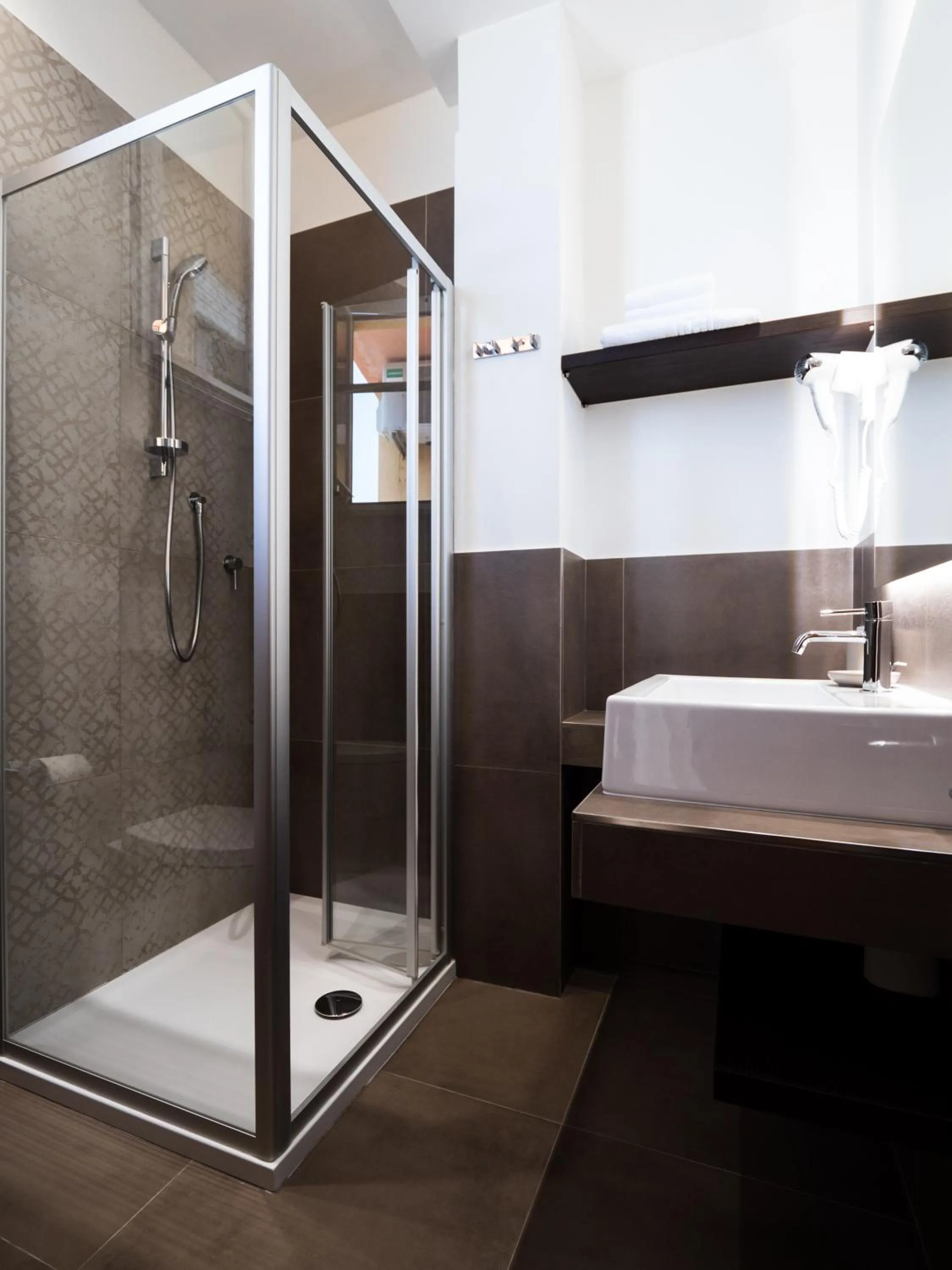 Shower in Hotel Florence