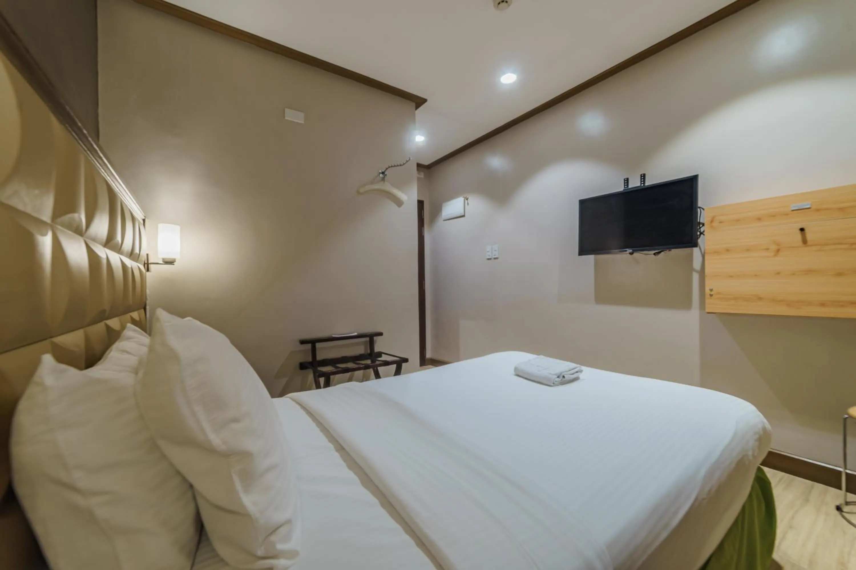 Bed in Robertson Hotel