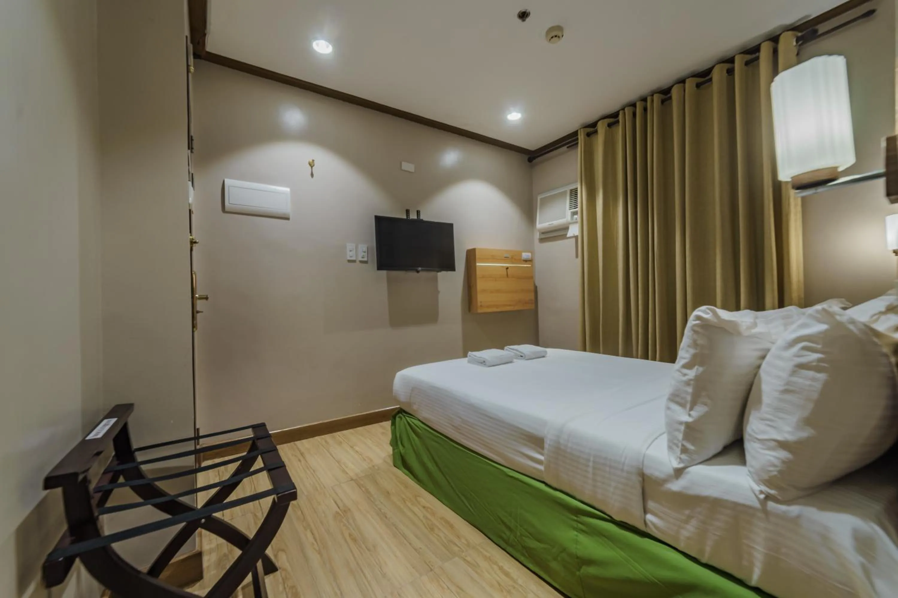 Bed in Robertson Hotel