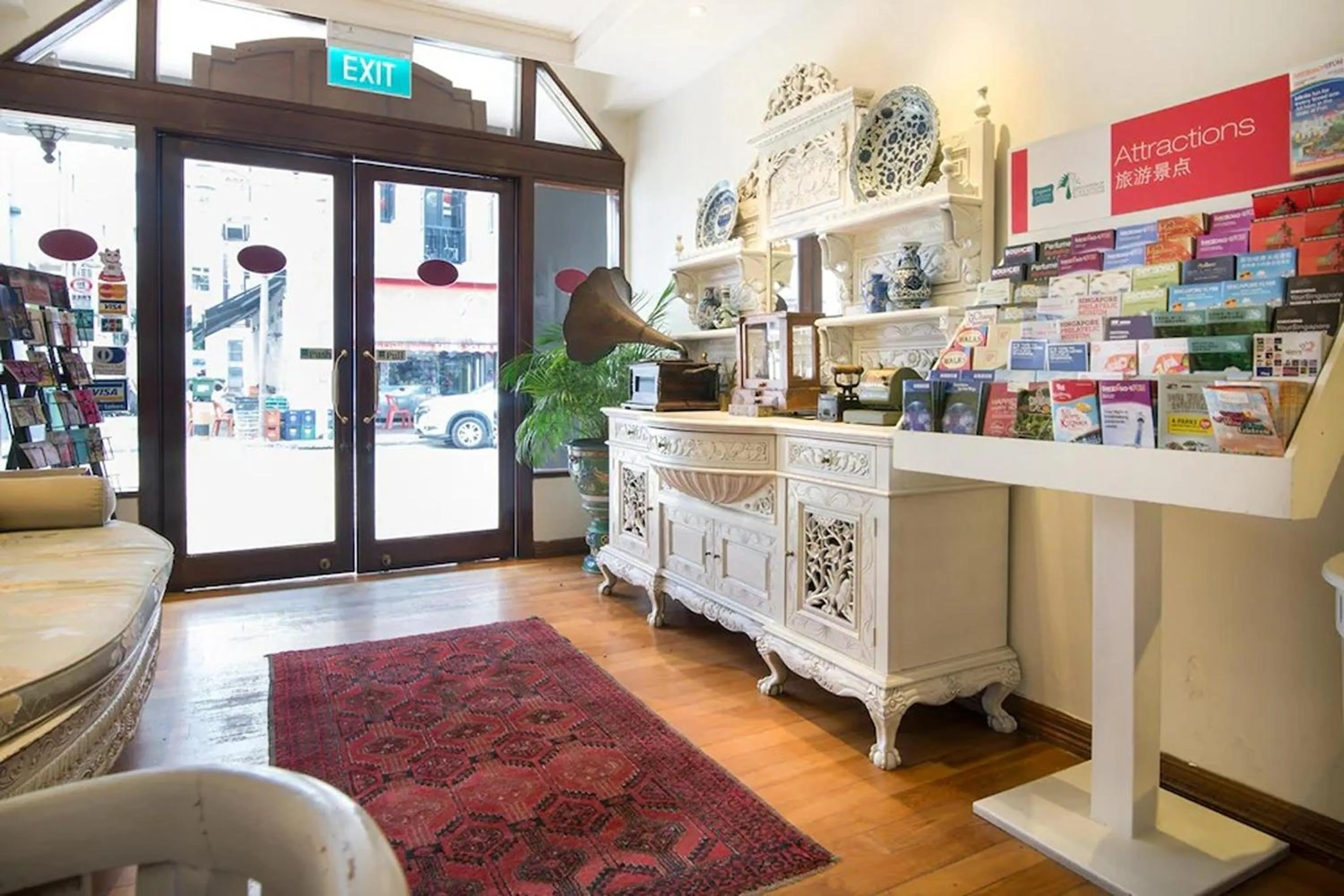 Lobby or reception in The Inn at Temple Street