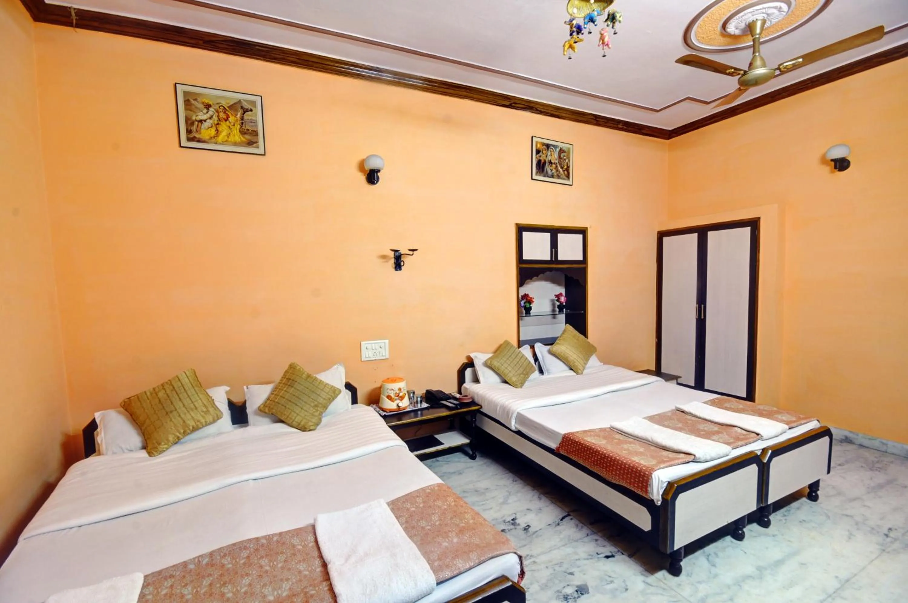 Bedroom, Bed in Hotel Jaisal Palace
