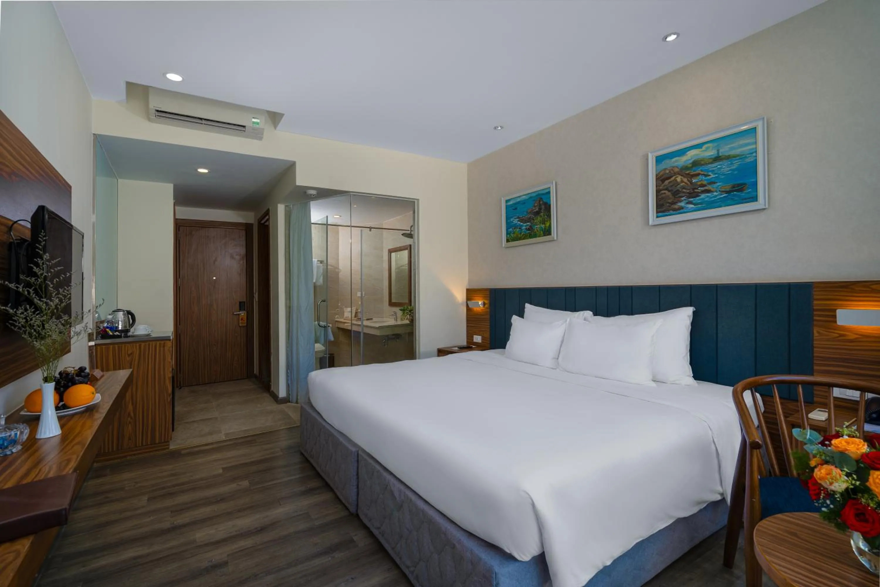 Bedroom, Bed in Sala Tuy Hoa Beach Hotel