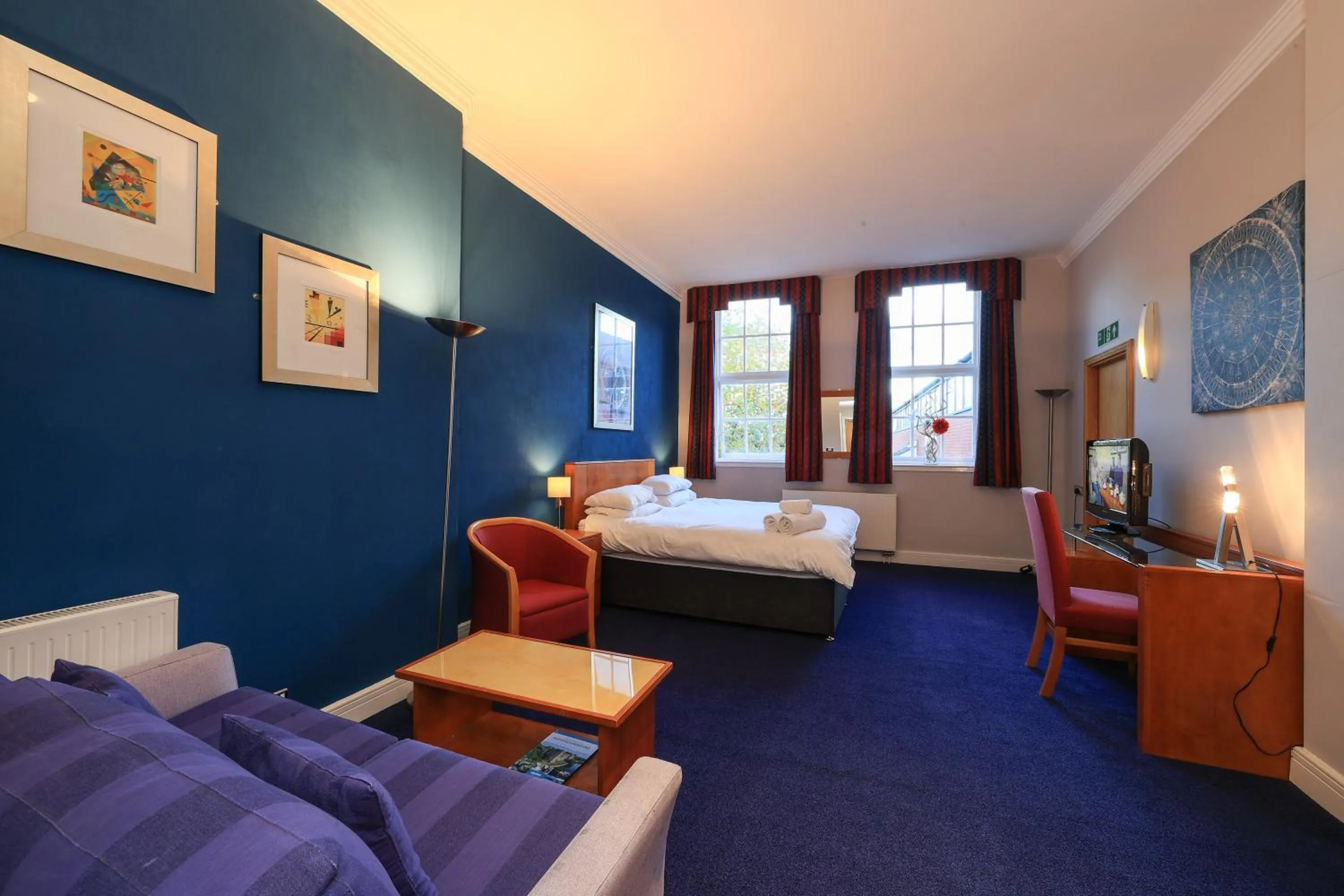 Seating area, Bed in 16 Pilcher Gate