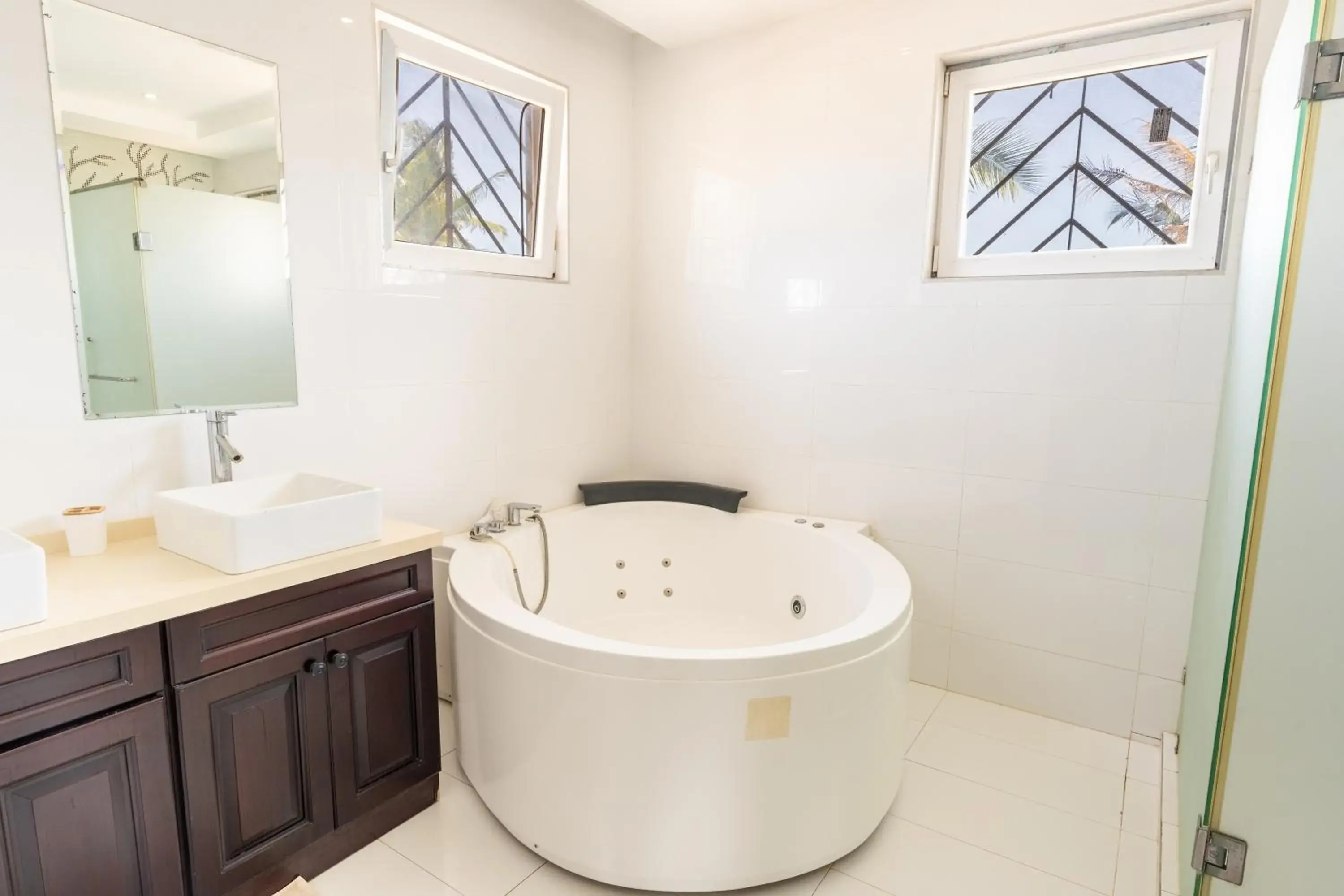 Villa in Queens Chateau Boutique Villa Villa in Queens Chateau Boutique Villa