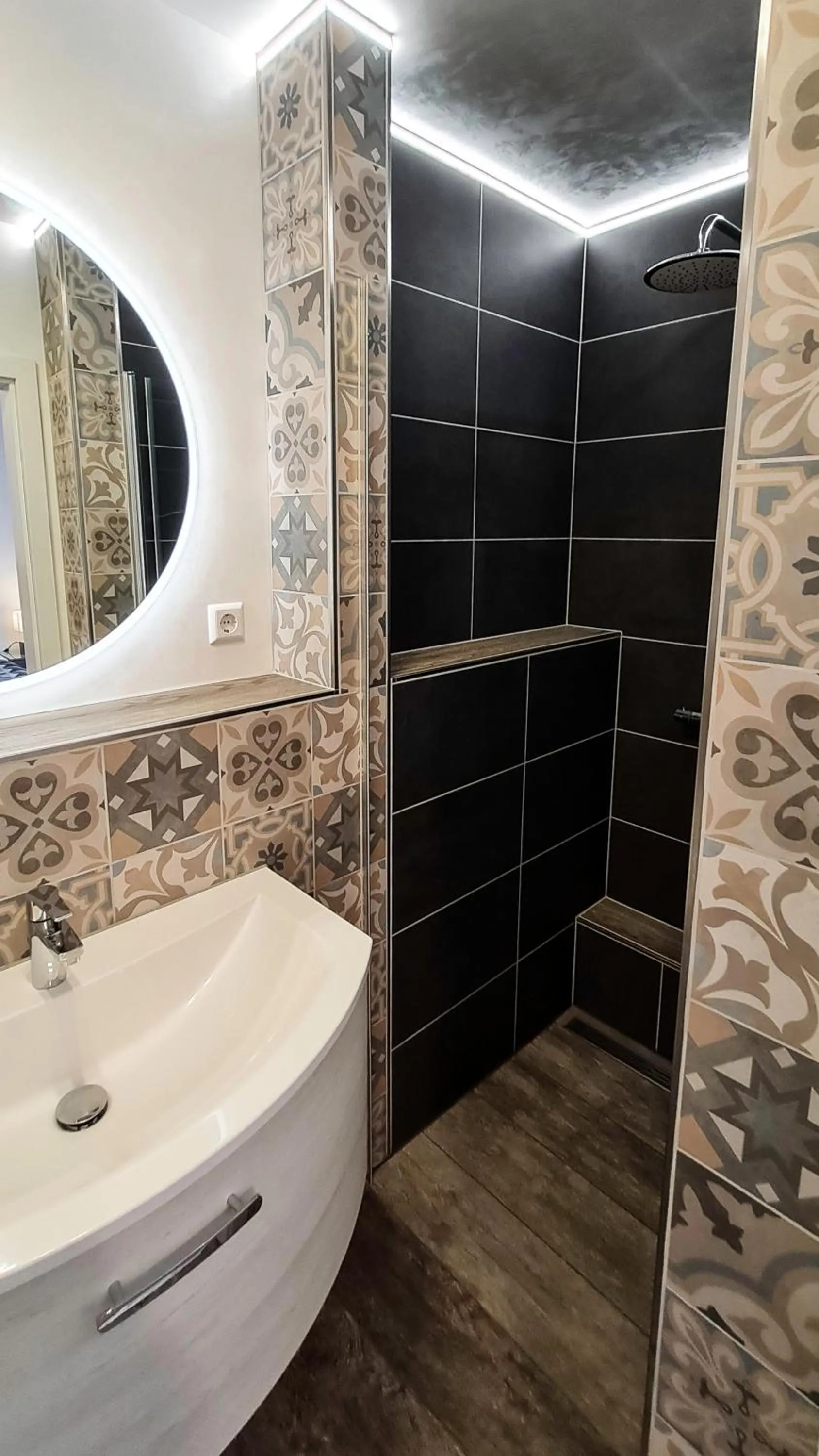 Bathroom in Dill Hotel