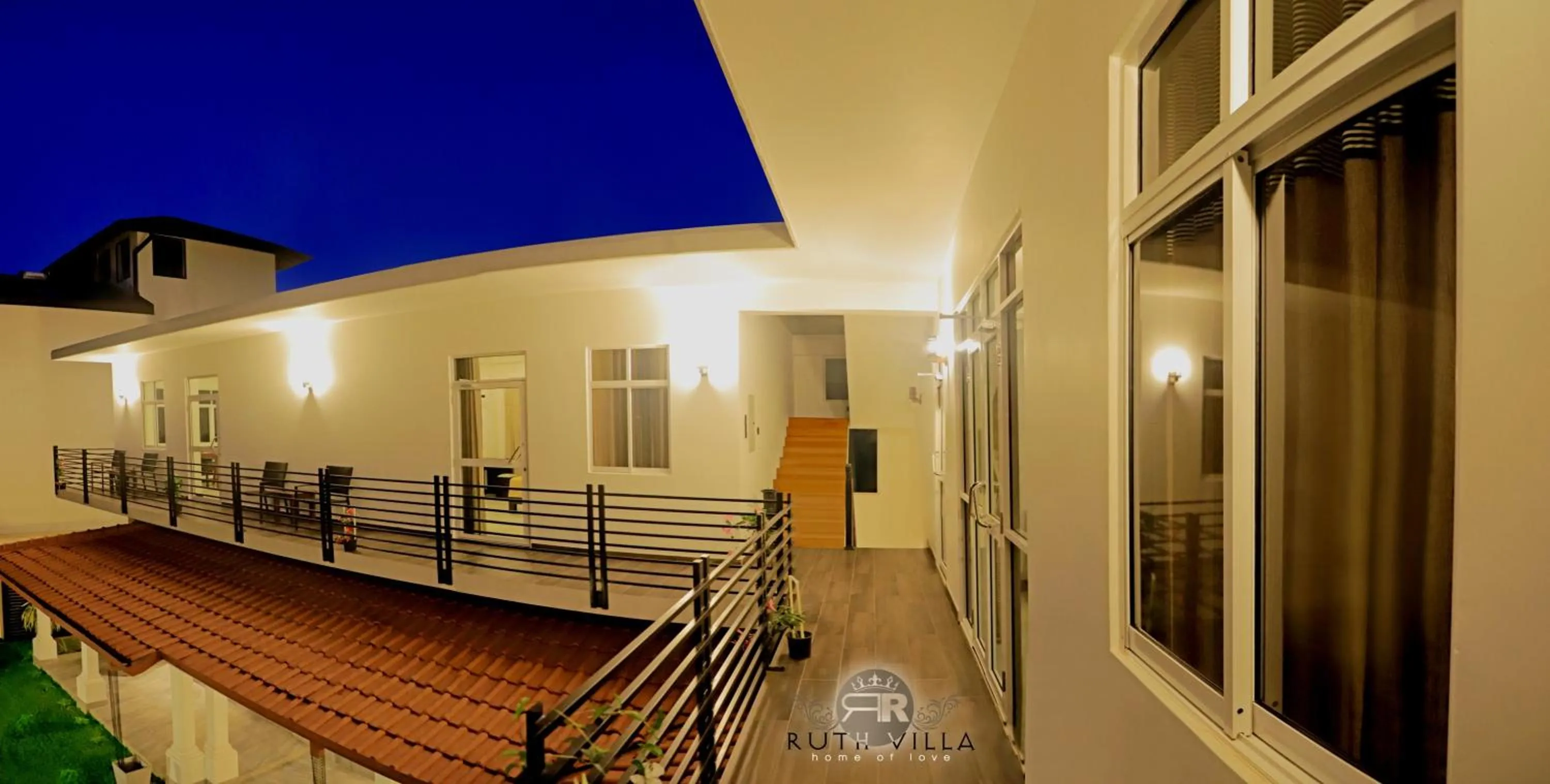 Property building in Ruth Villa