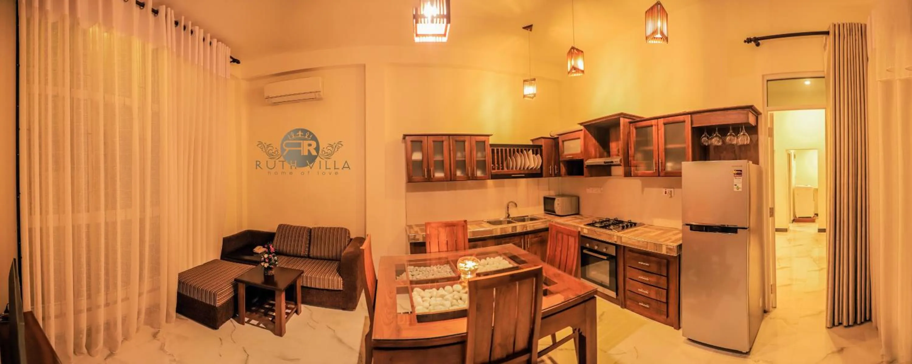 Kitchen or kitchenette in Ruth Villa