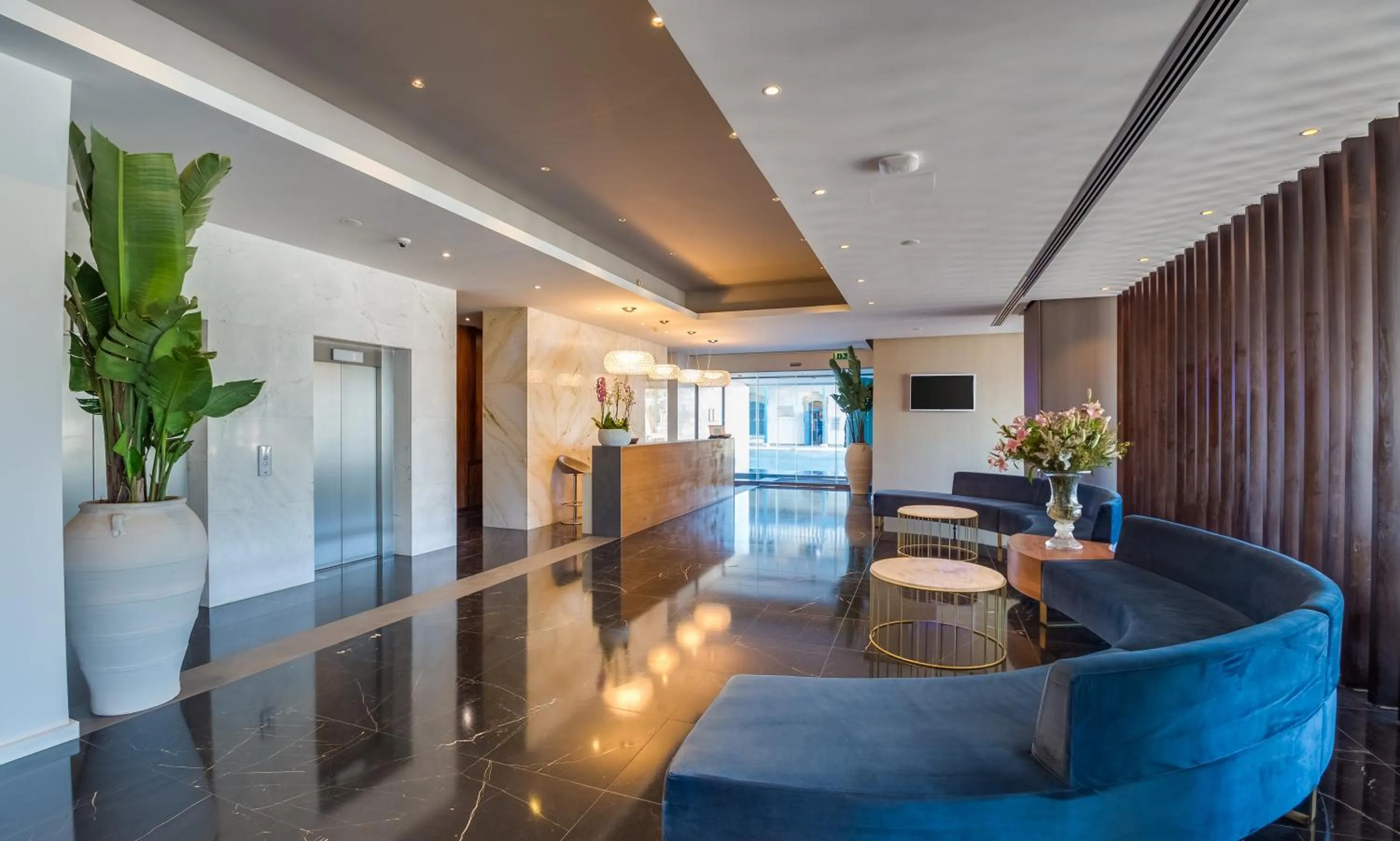 Lobby or reception in Sun Hall Hotel