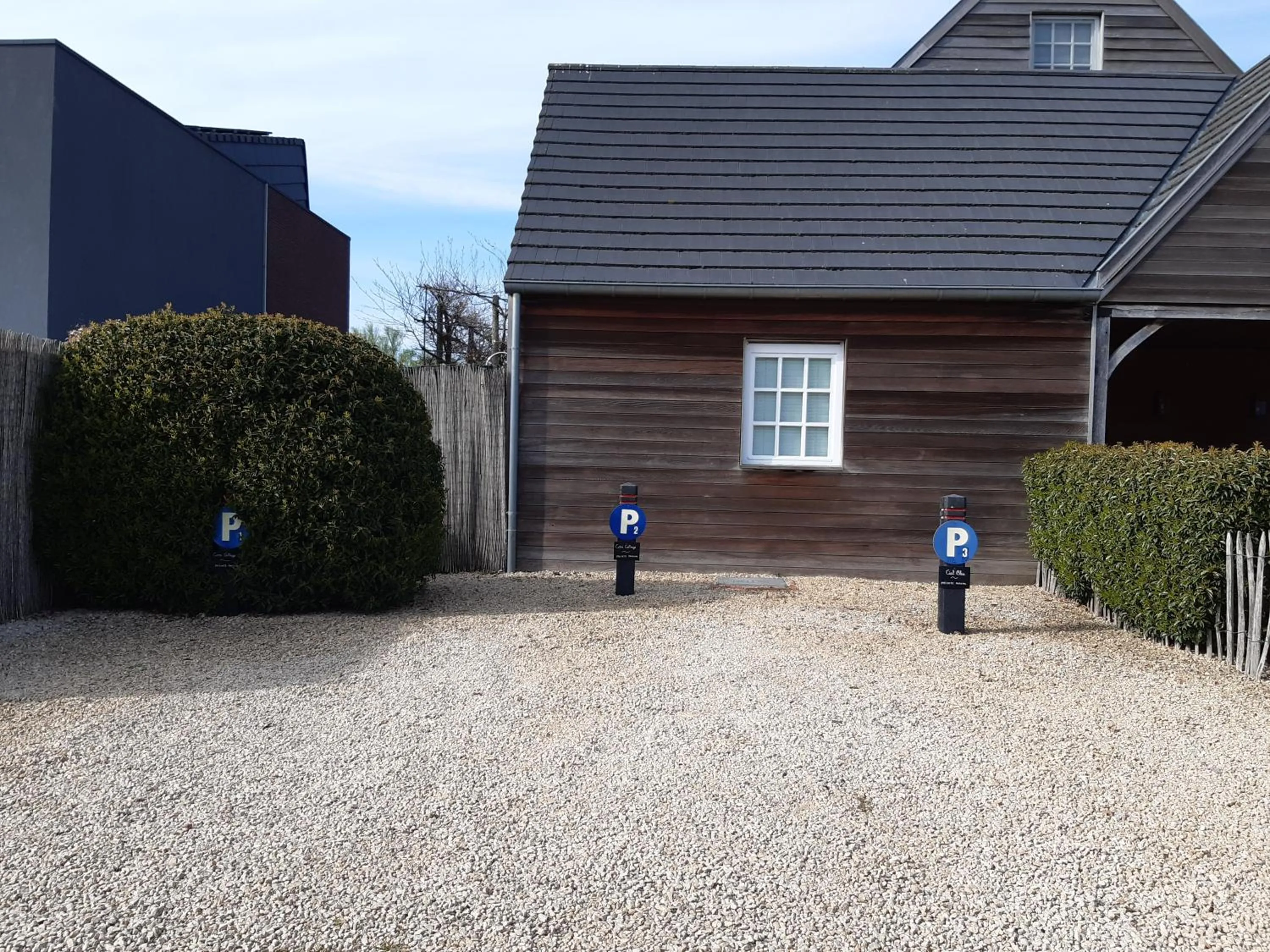 Casa-Cosi, tourist & business suites & flats with reserved parking included, private sauna
