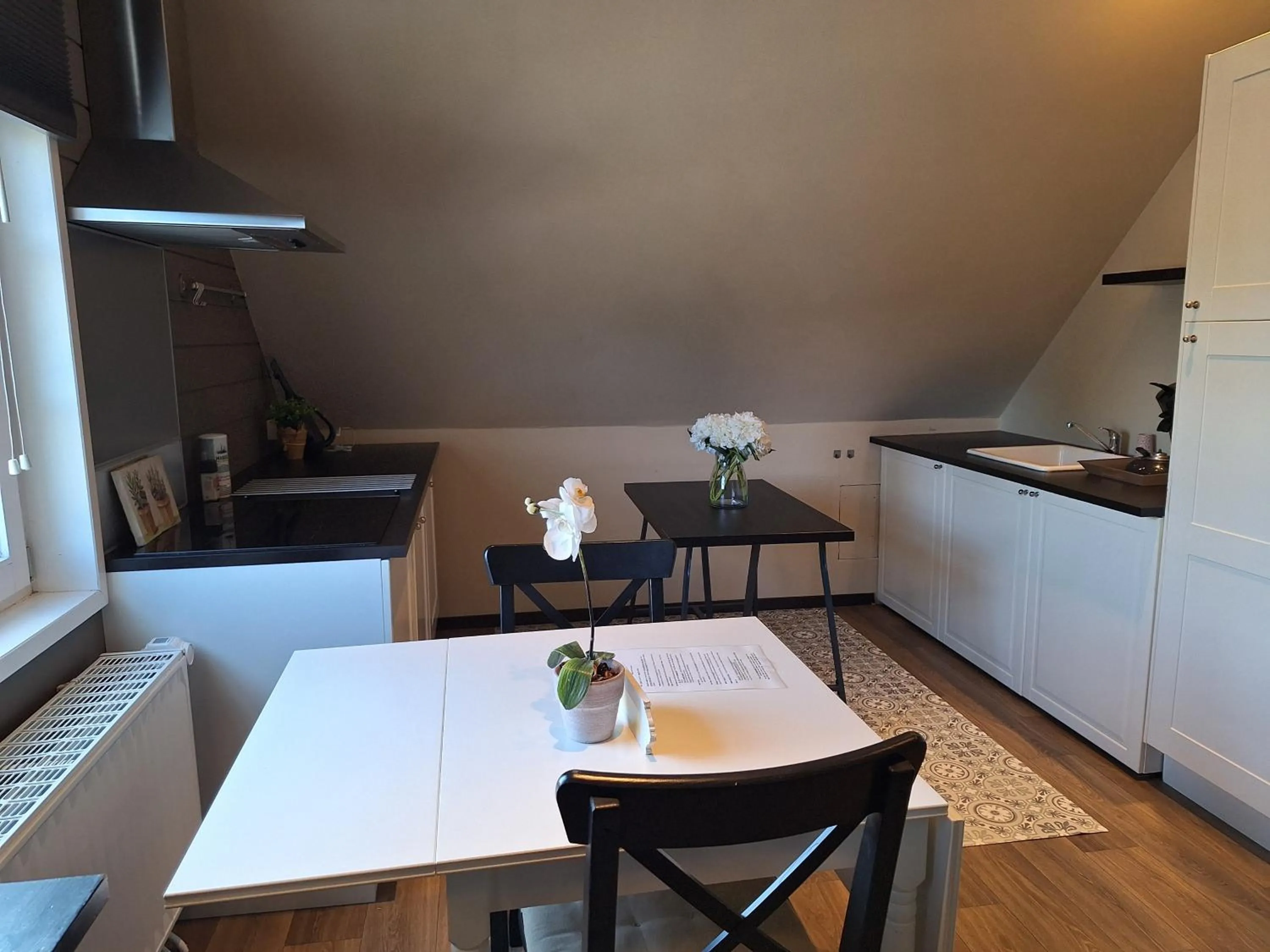Casa-Cosi, tourist & business suites & flats with reserved parking included, private sauna