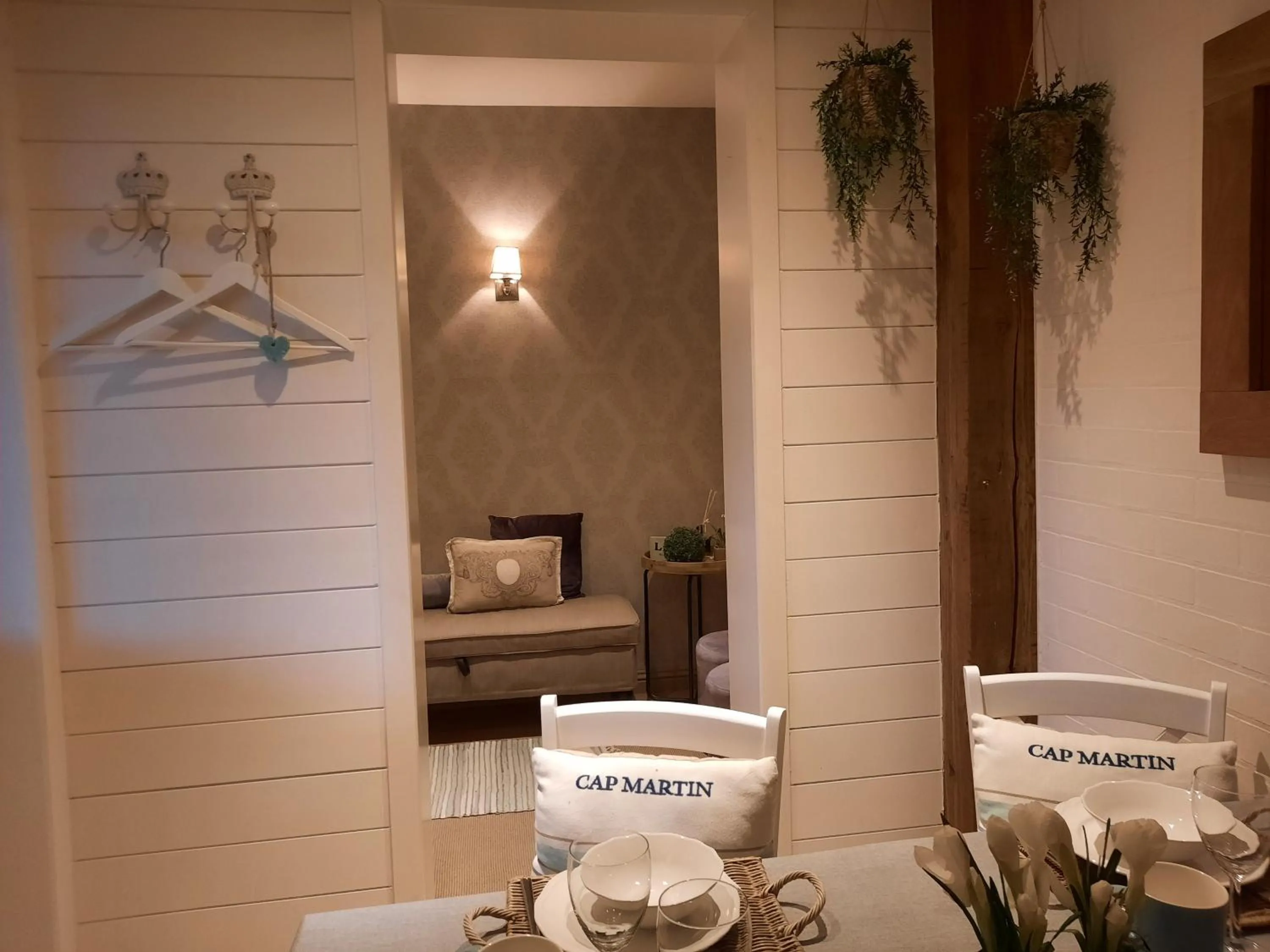 Casa-Cosi, tourist & business suites & flats with reserved parking included, private sauna