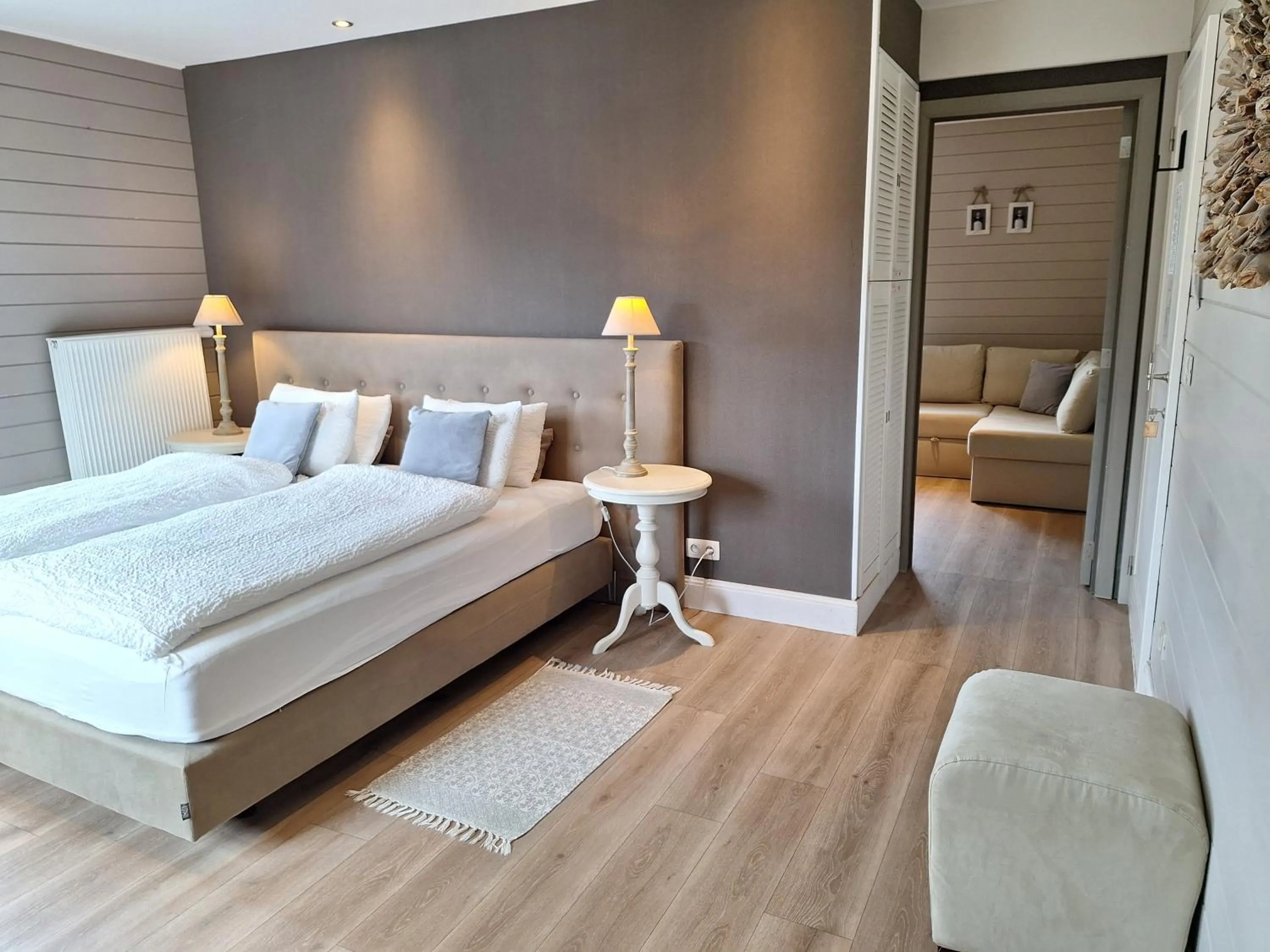 Bed in Casa-Cosi, tourist & business suites & flats with reserved parking included, private sauna