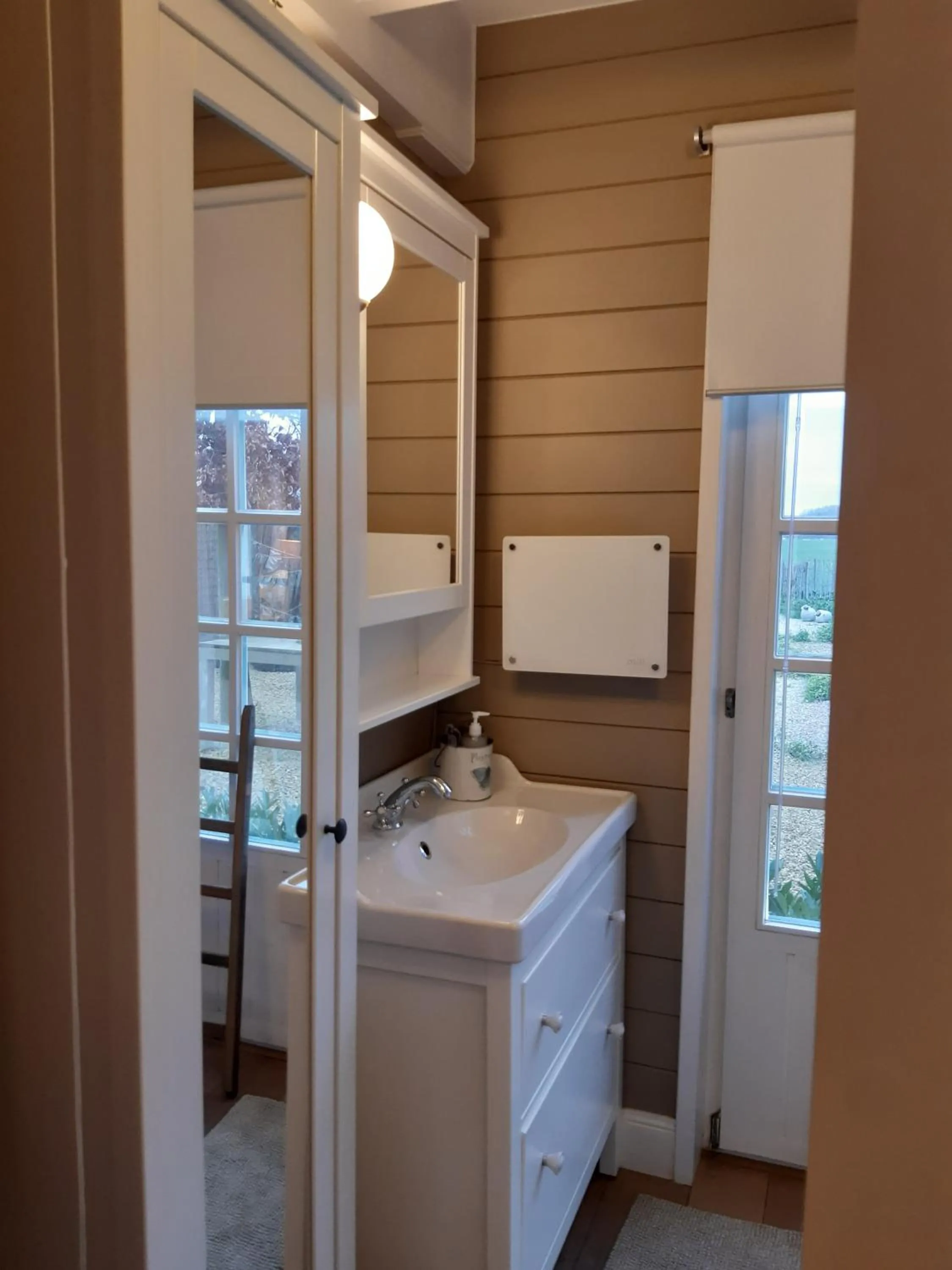 Casa-Cosi, tourist & business suites & flats with reserved parking included, private sauna