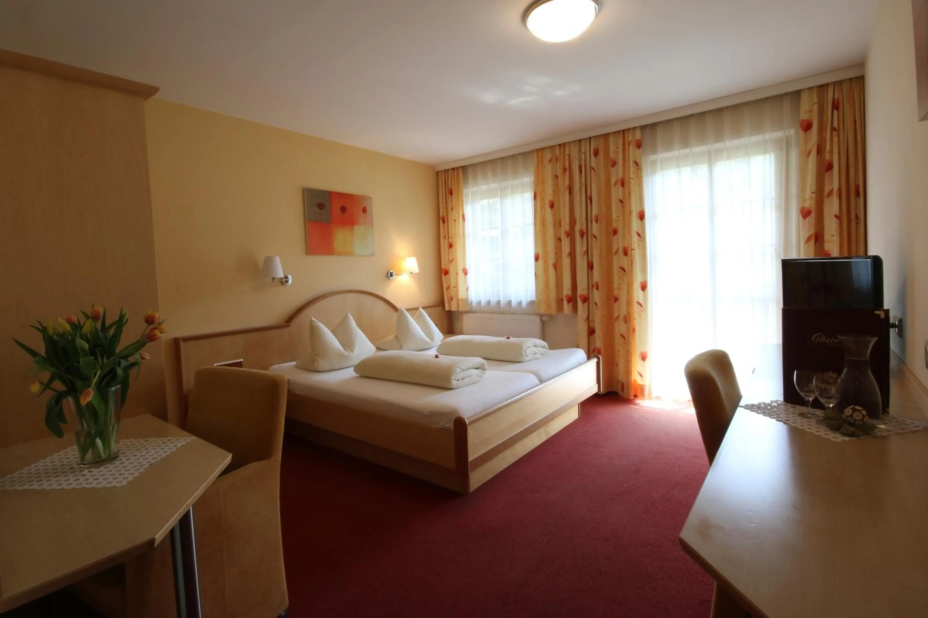 Bedroom, Bed in Hotel Gasthof Neuner