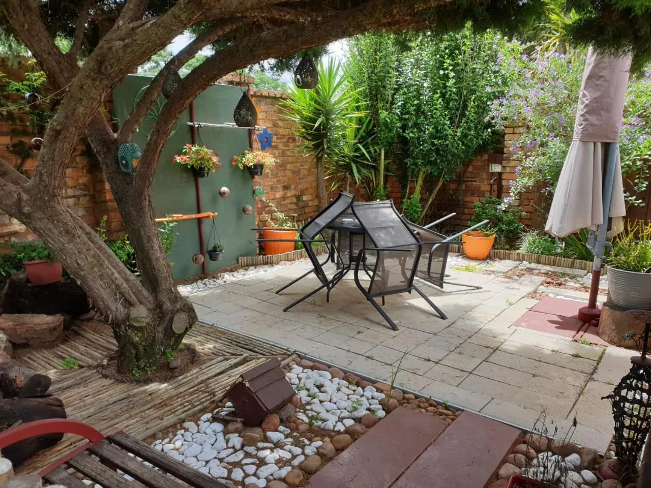 The Lazy Grape Guest Lodge & Spa