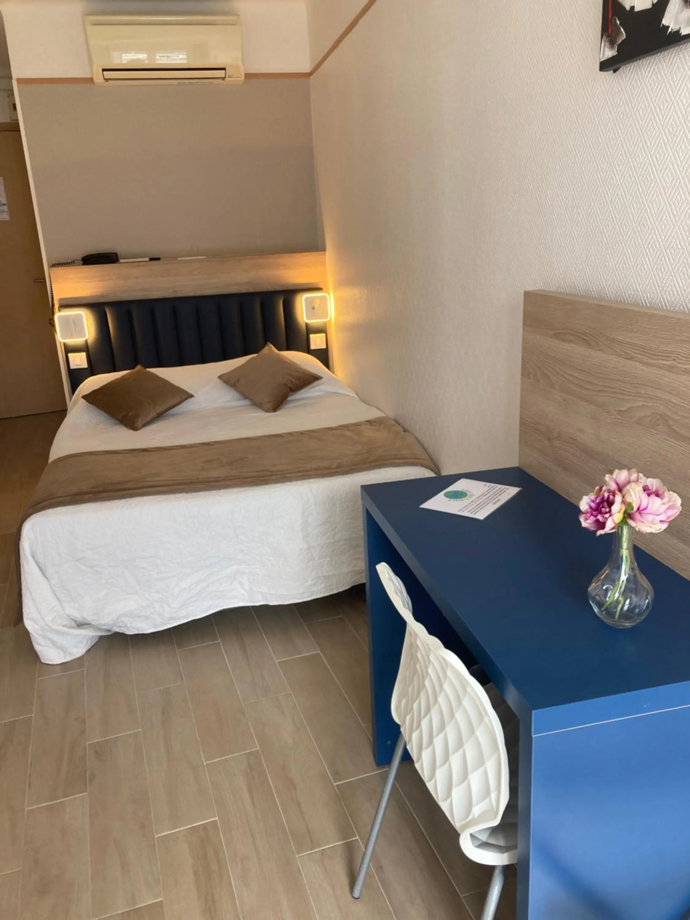 Sea view, Bed in Hotel Le Golfe