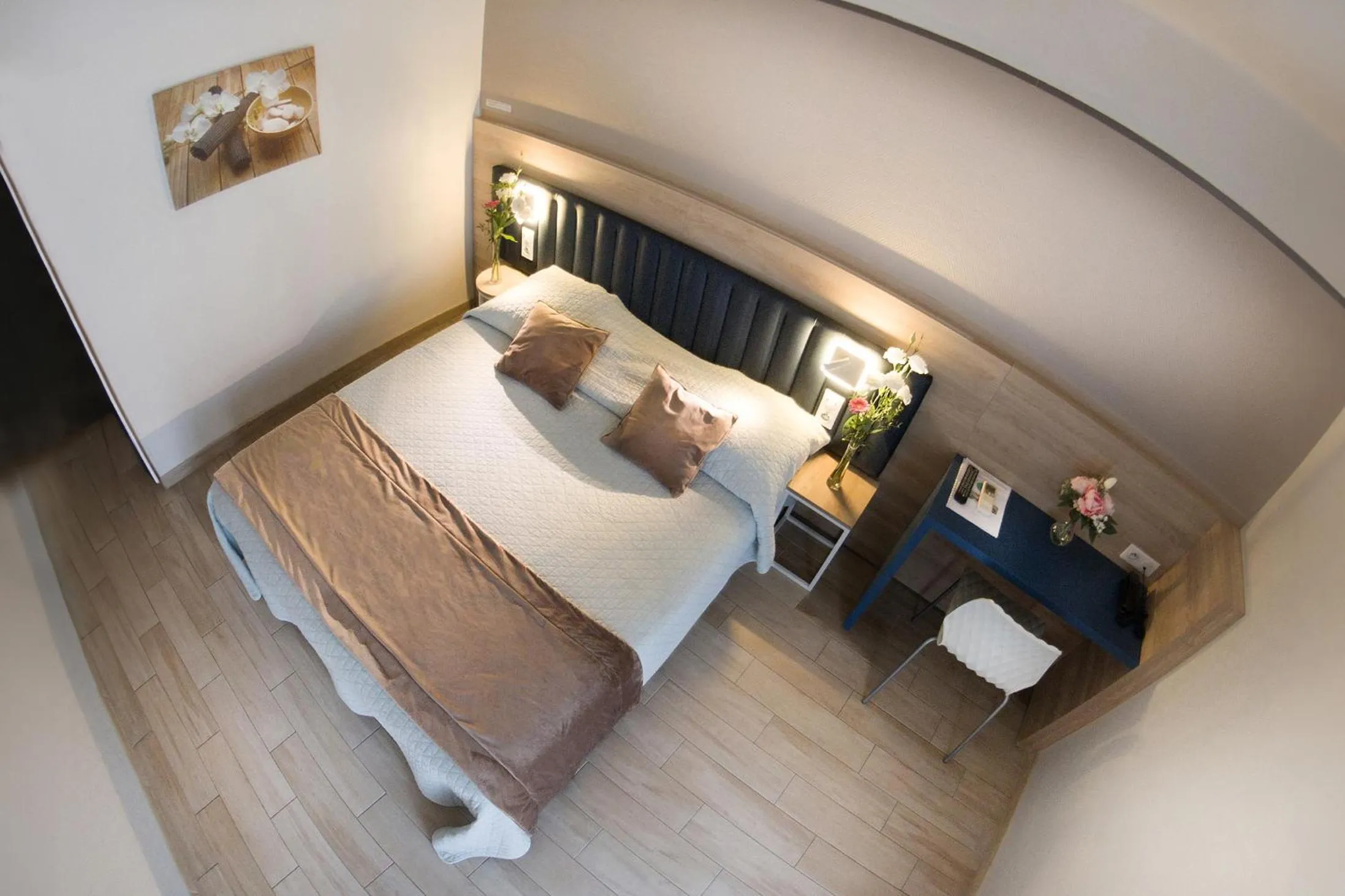 View (from property/room), Bed in Hotel Le Golfe