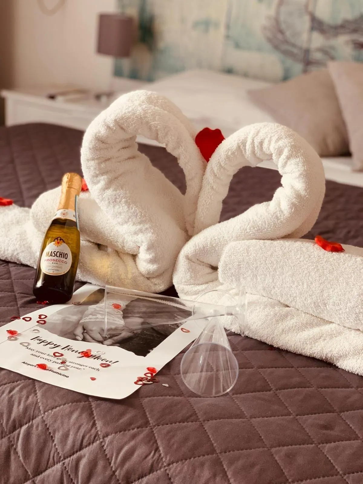 Bedroom, Bed in Airport Hotel