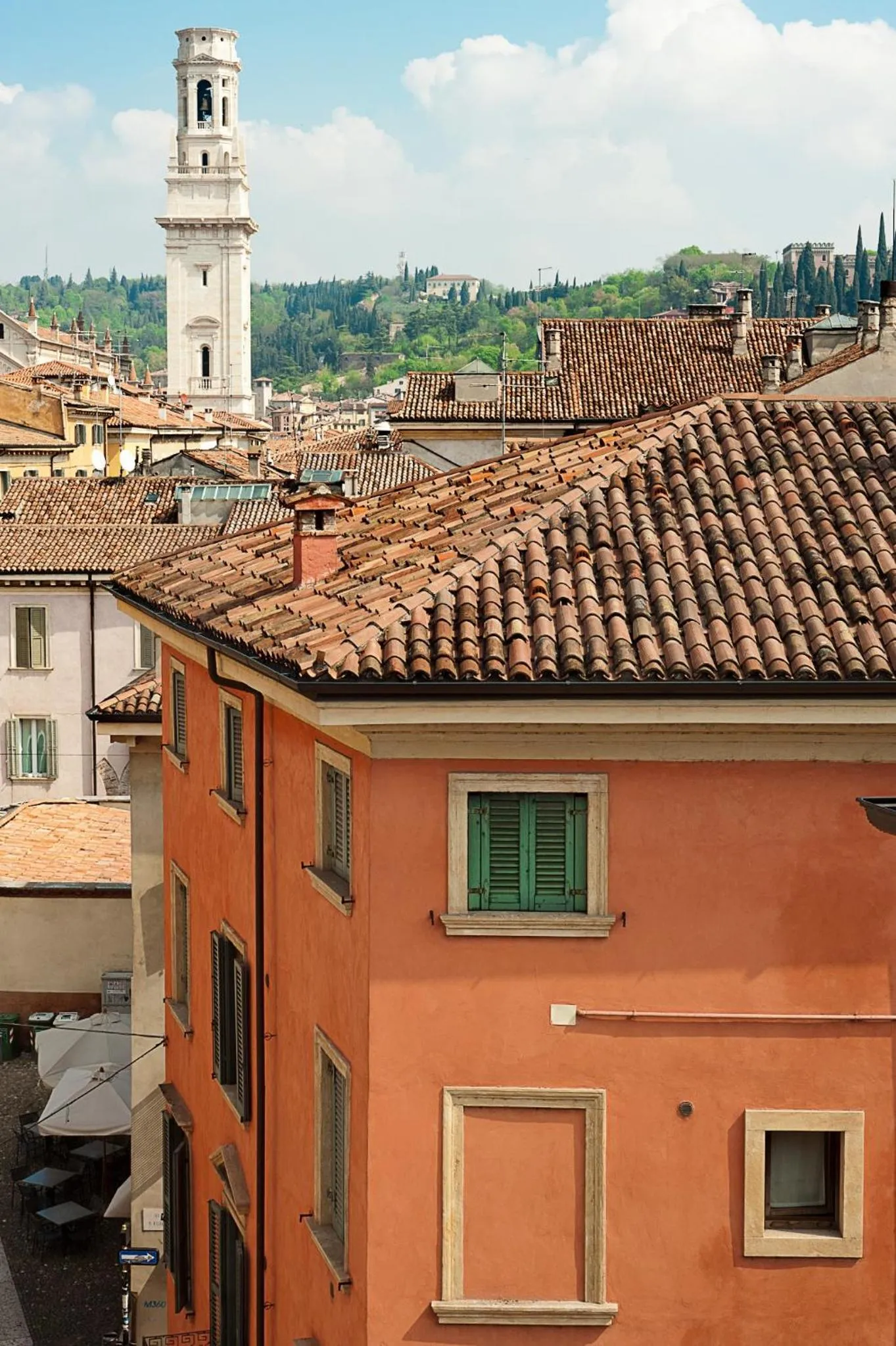 Nearby landmark in Vitti's Home Verona 3