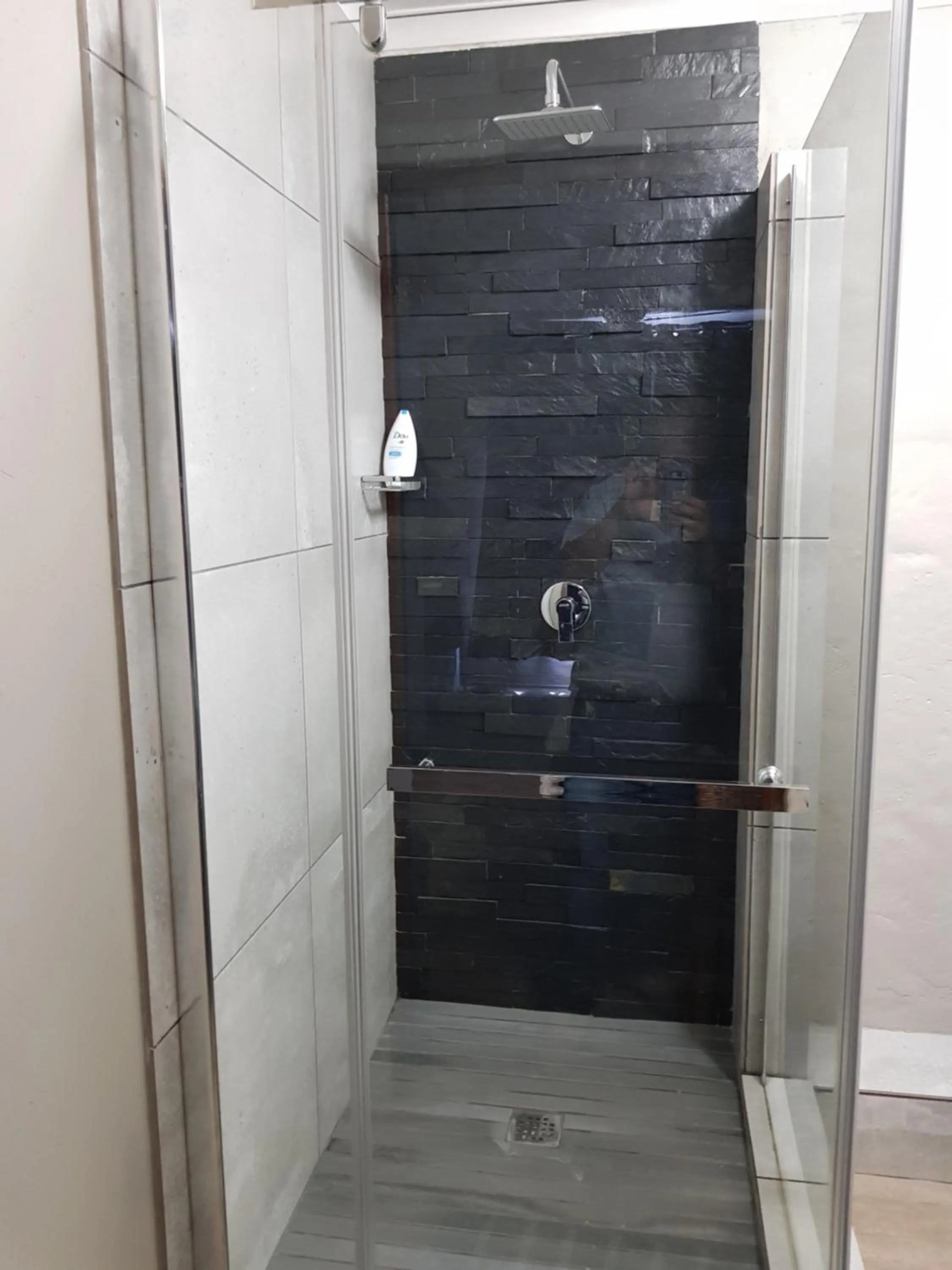 Shower in 440@Brooklyn