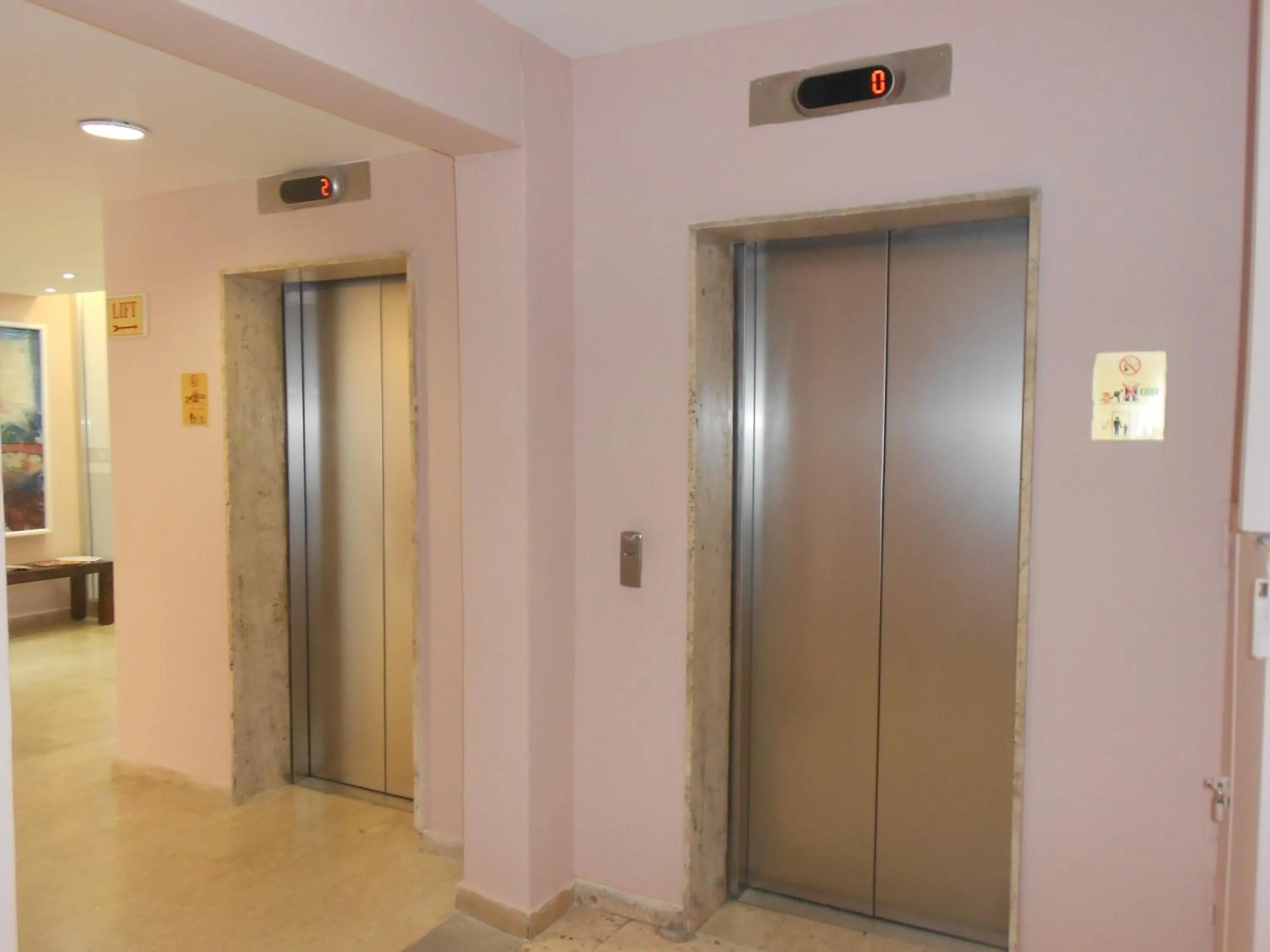 Decorative detail in Sun Hall Beach Hotel Apartments