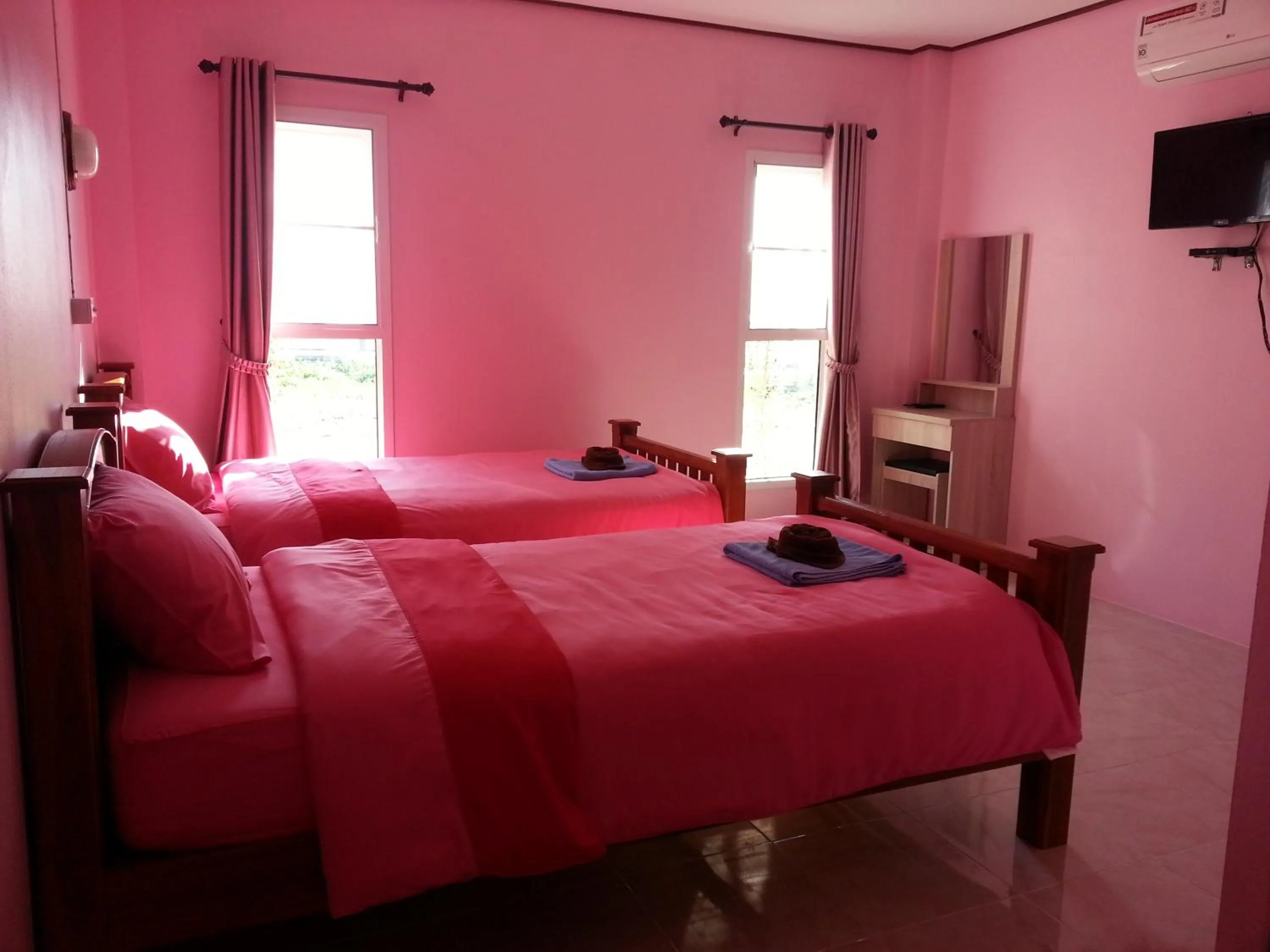 Bedroom, Bed in Queue&Bright Resort