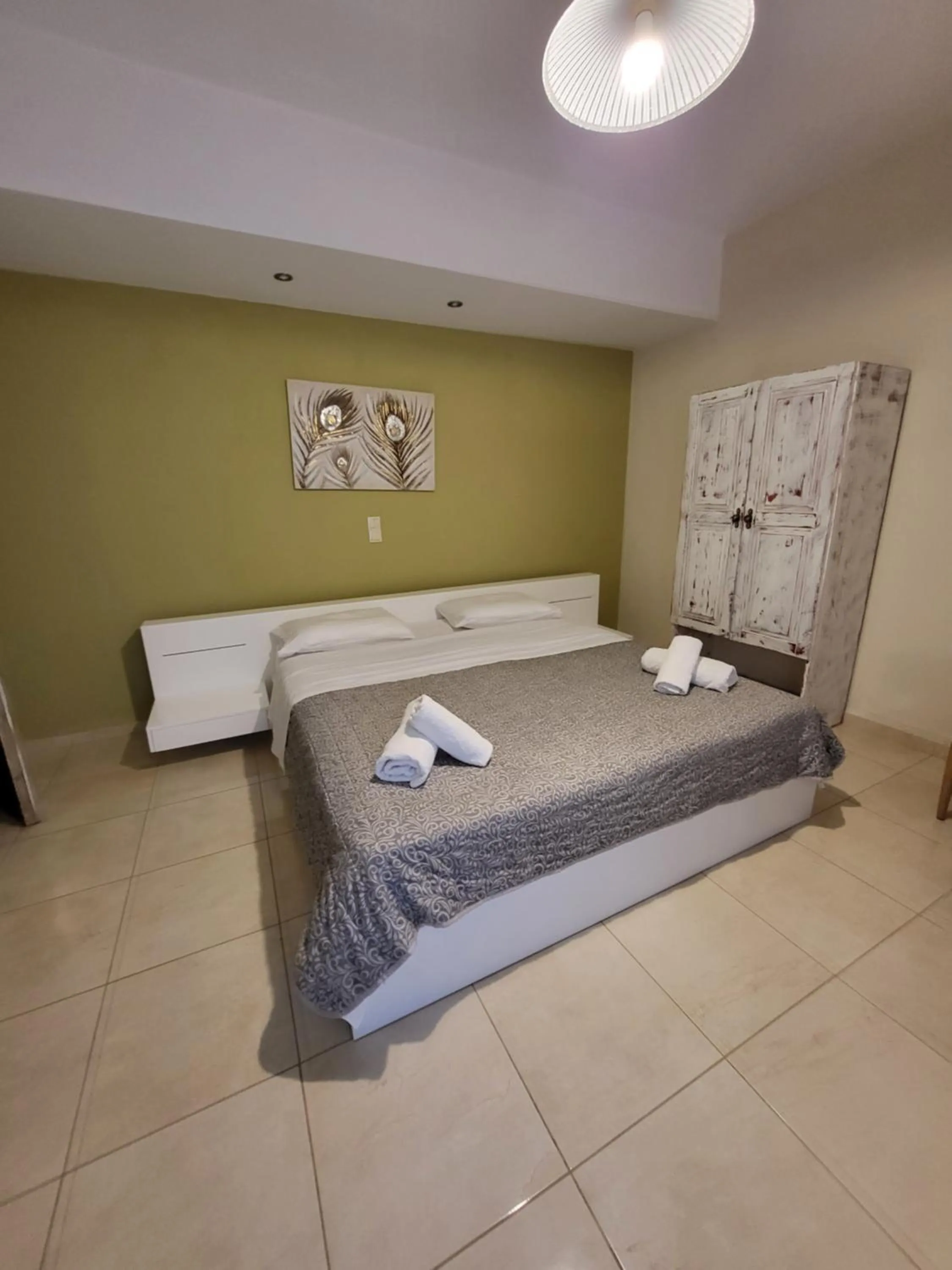 Bed in Panorama Hotel - Restaurant