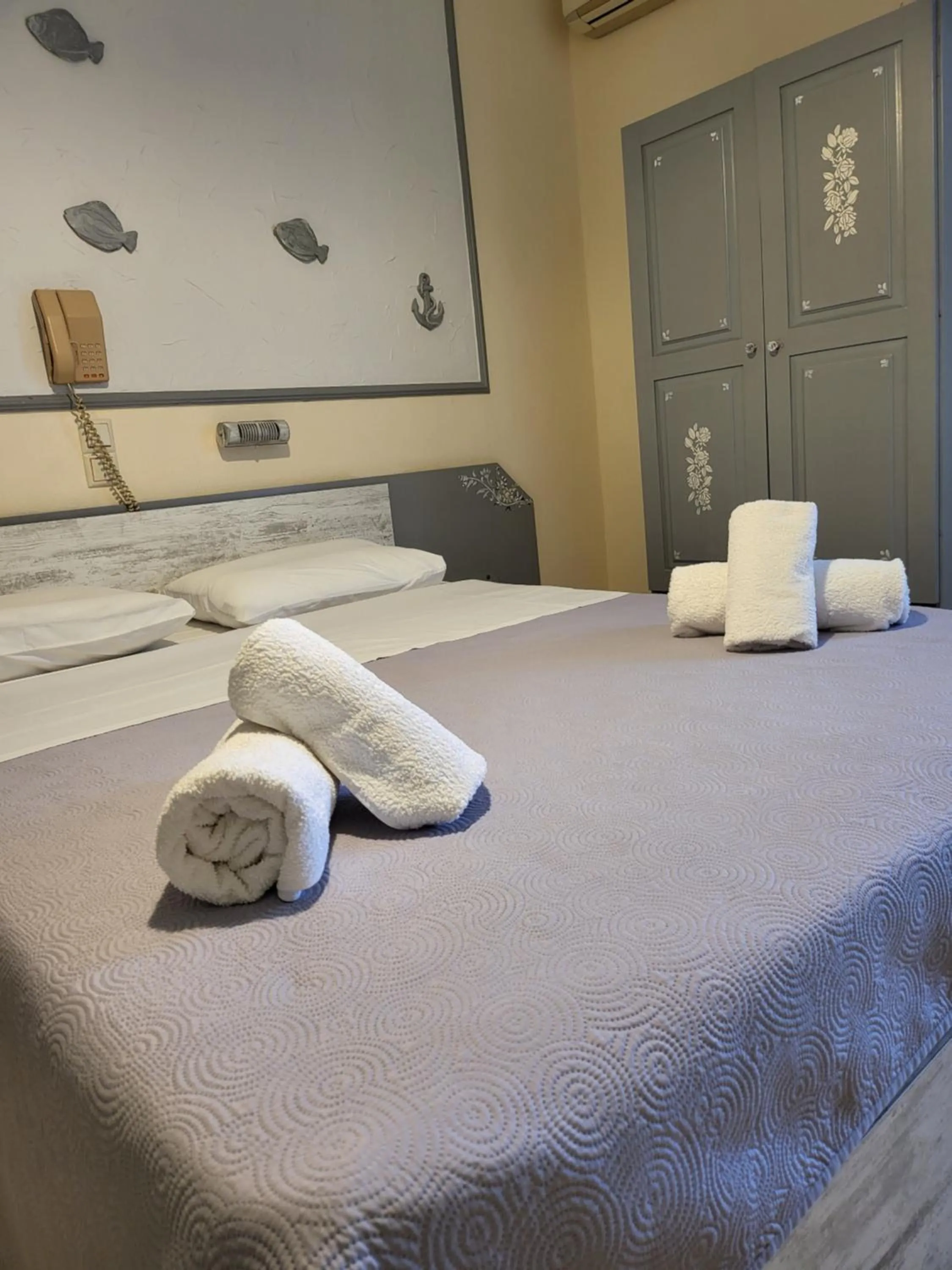 Bed in Panorama Hotel - Restaurant