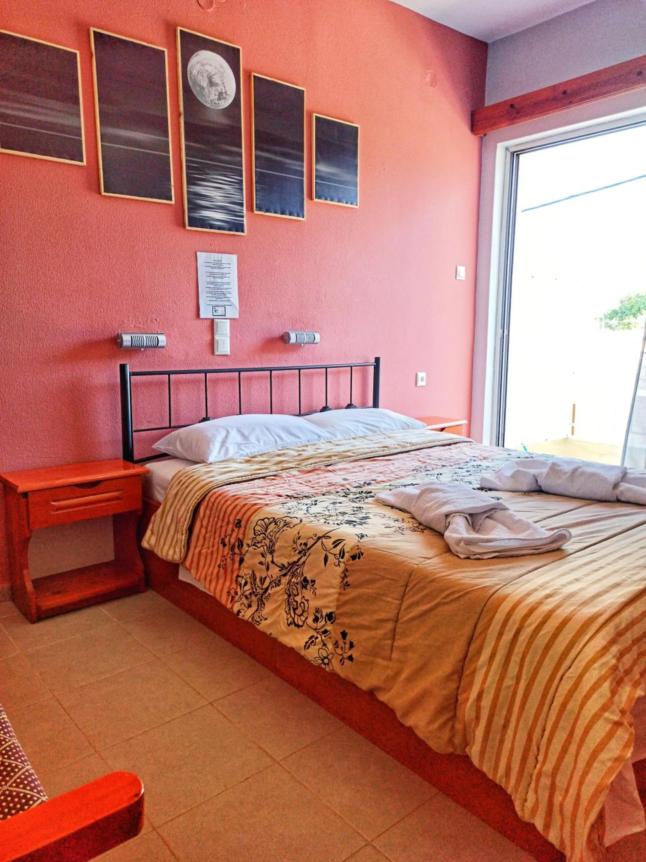 Bed in Panorama Hotel - Restaurant