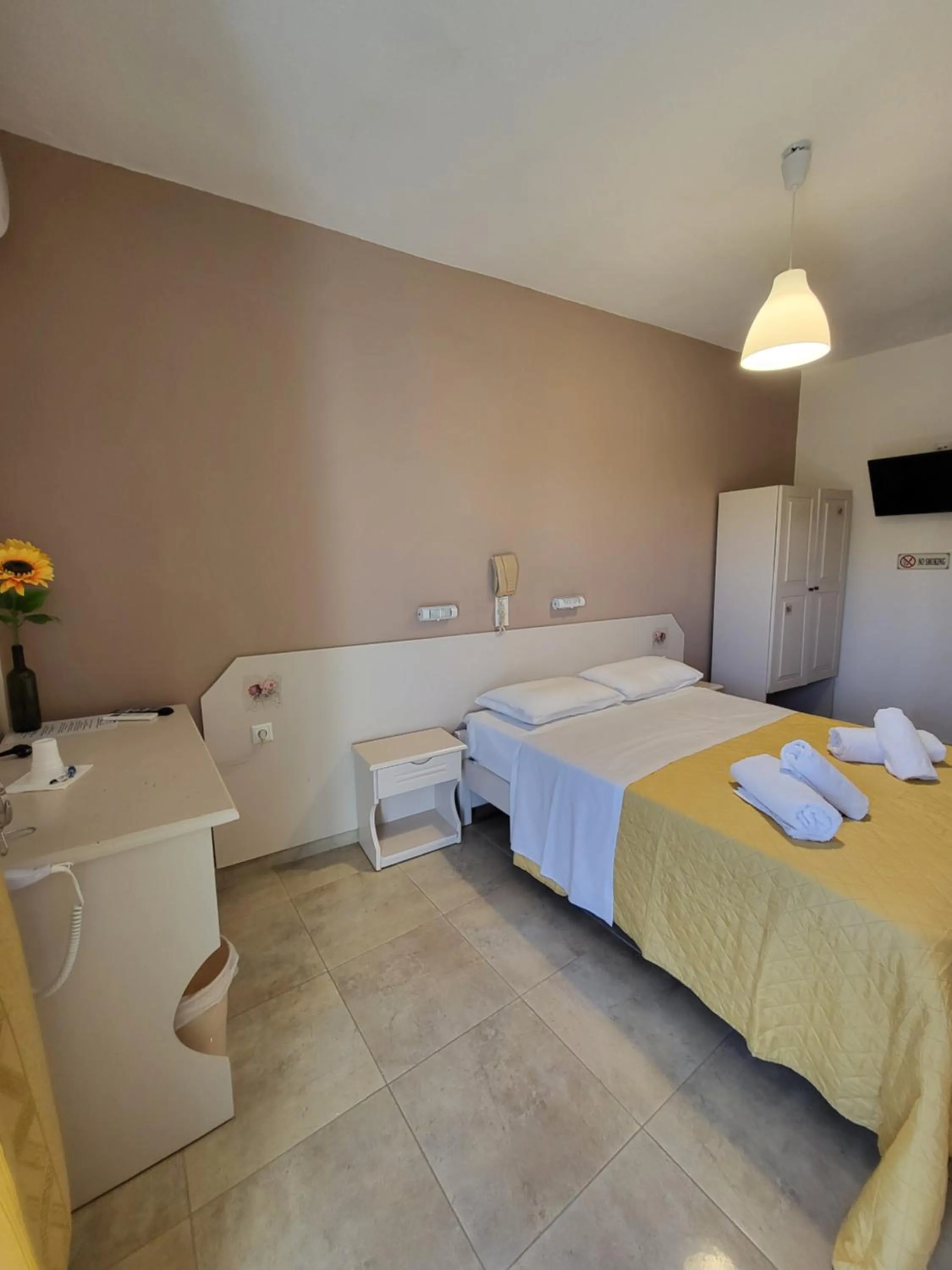 Bed in Panorama Hotel - Restaurant