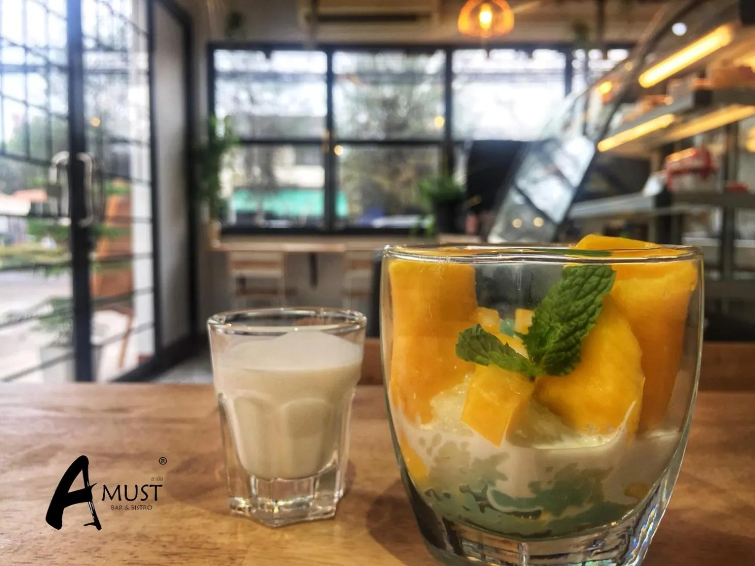 Restaurant/places to eat in UD Capital Hotel