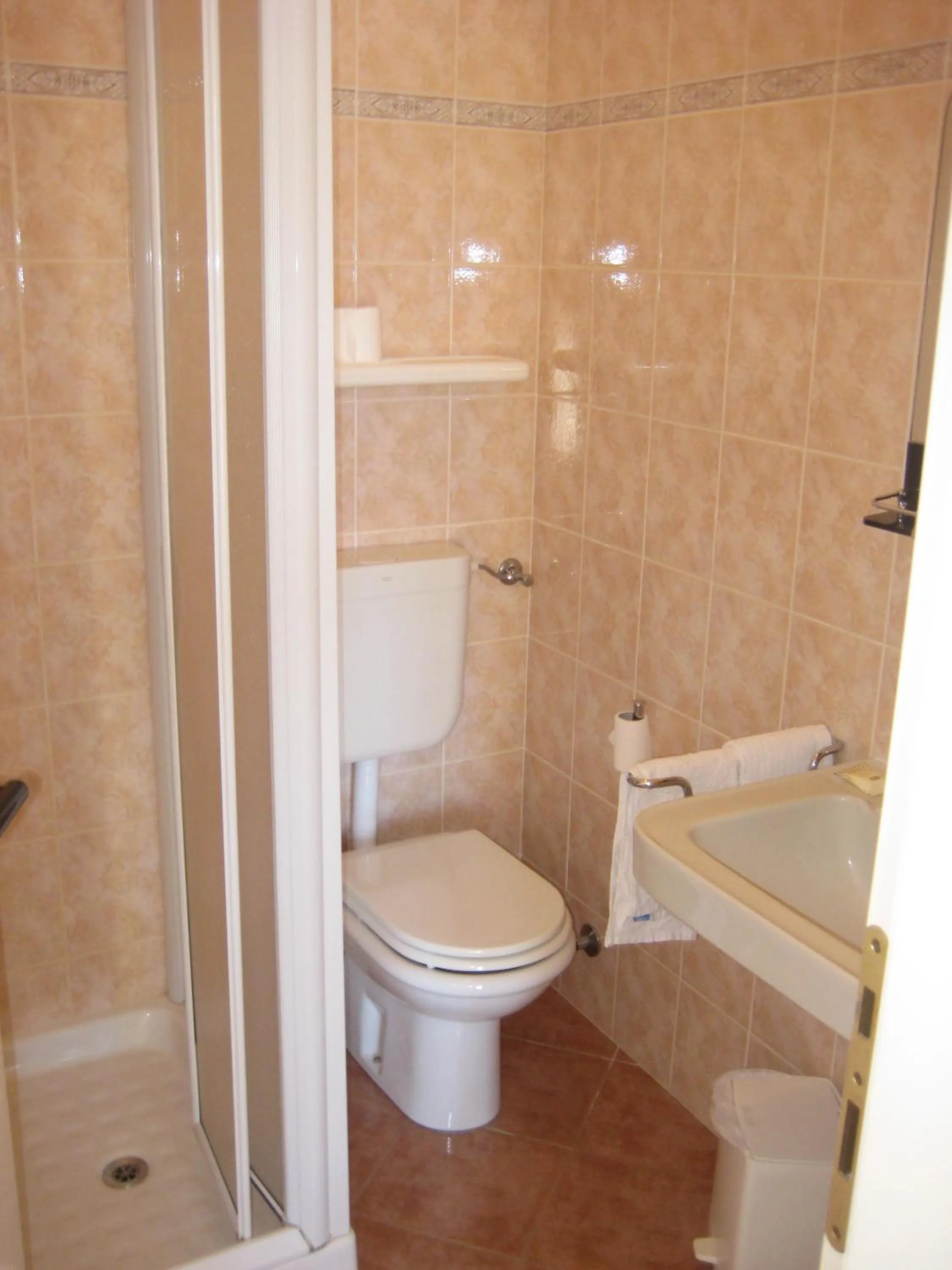 Bathroom in Albergo Riva