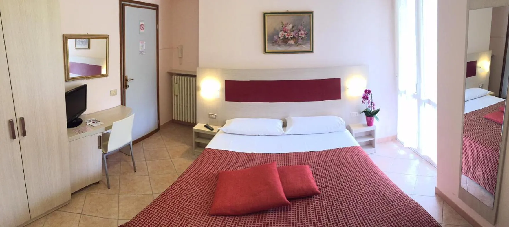 Photo of the whole room in Albergo Riva