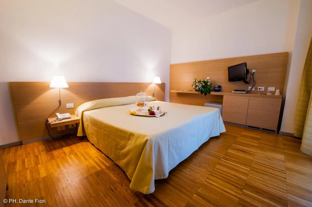 Bed in Schio Hotel