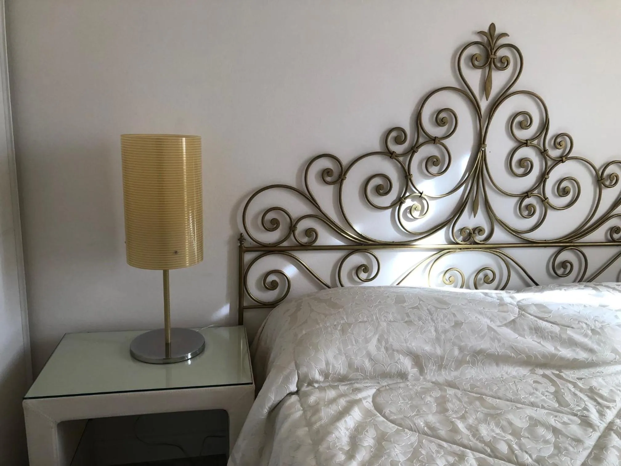 Bed in Residence Oasi