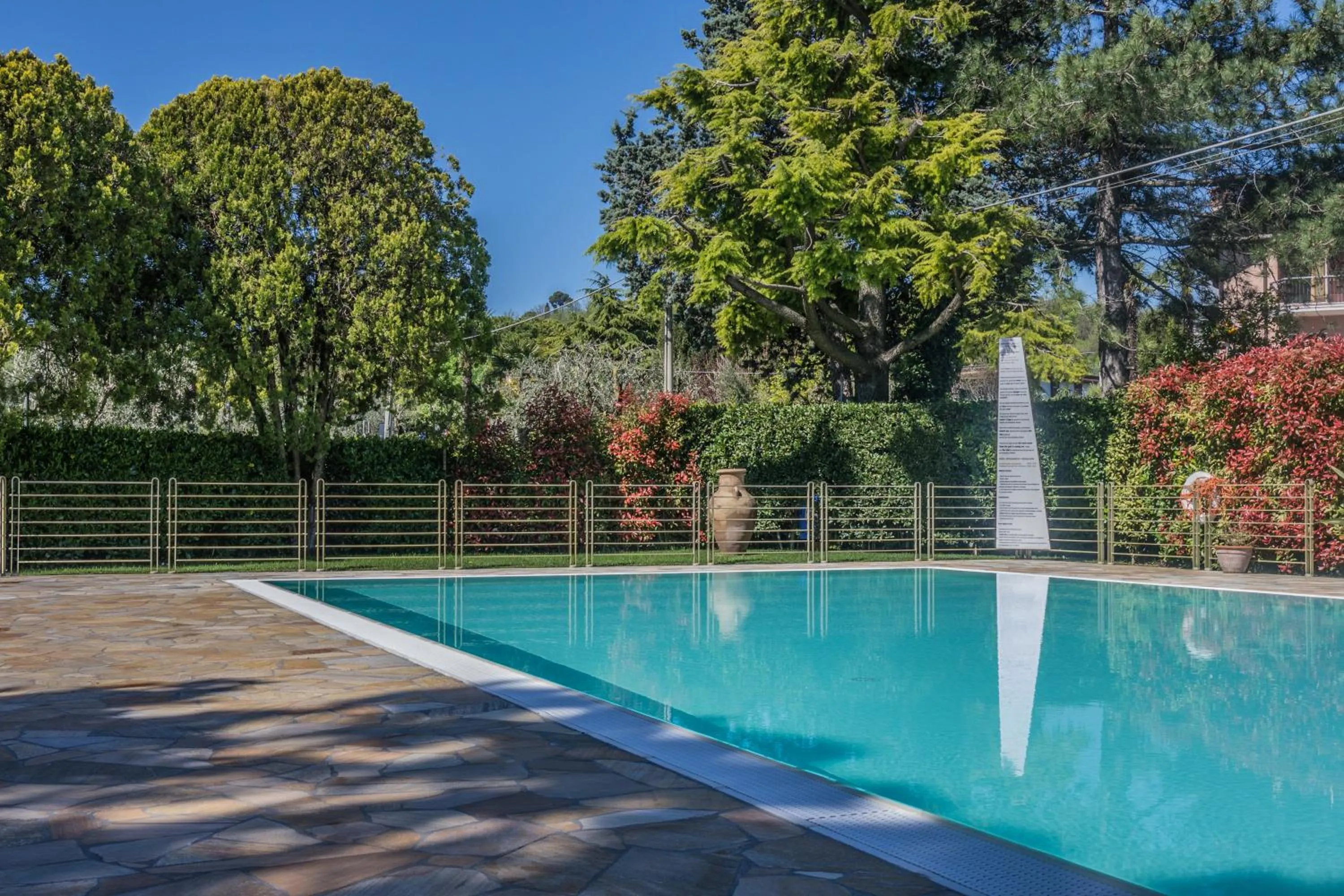 Swimming pool in Residence Oasi