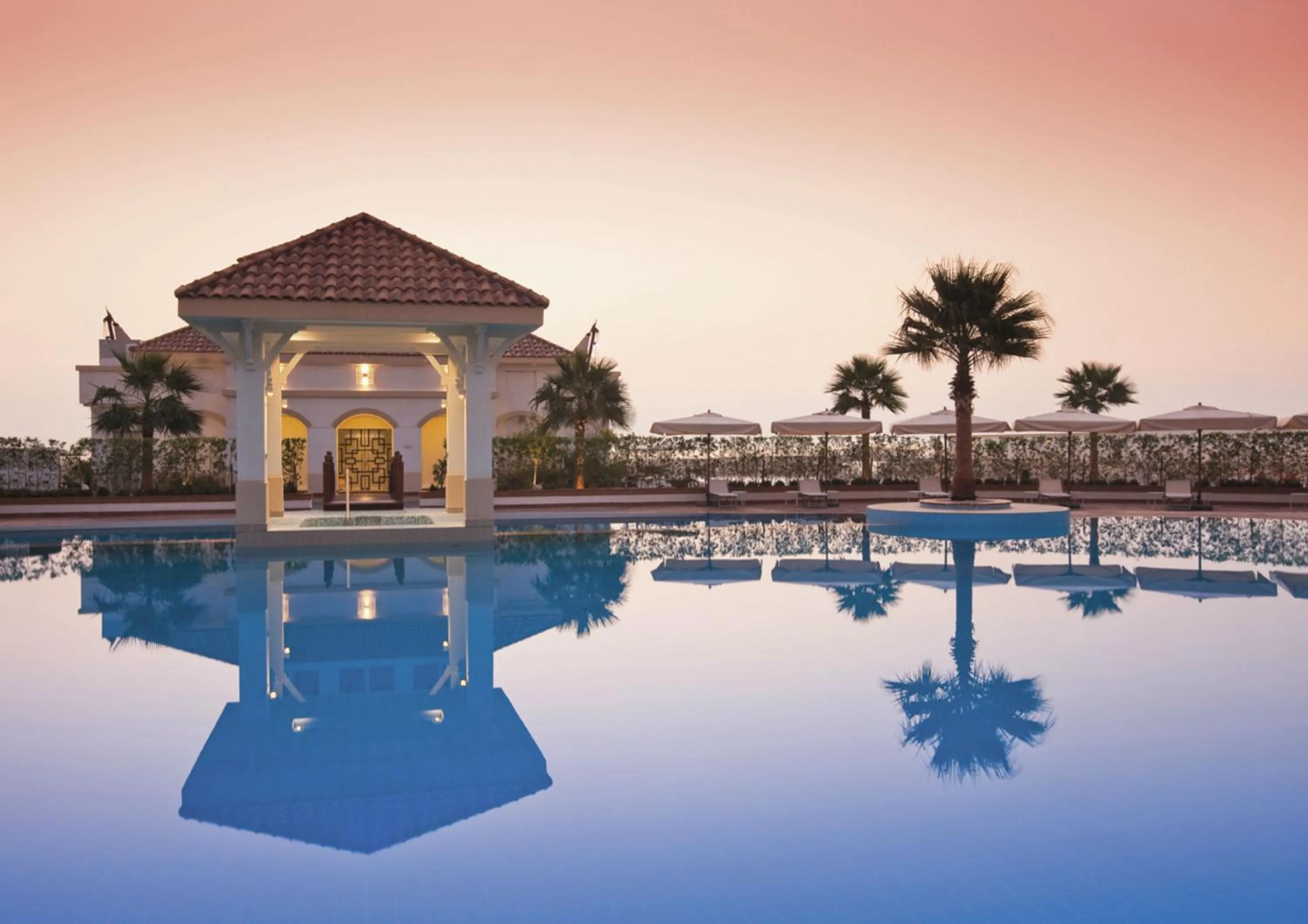 Swimming pool in Mövenpick Beach Resort Al Khobar