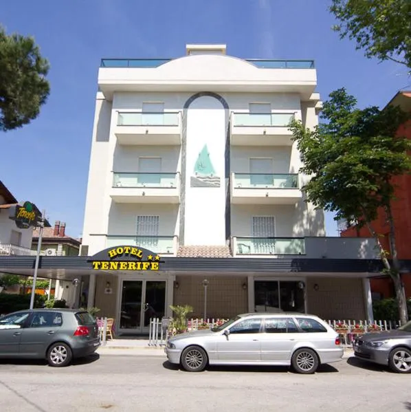 Facade/entrance in Hotel Tenerife