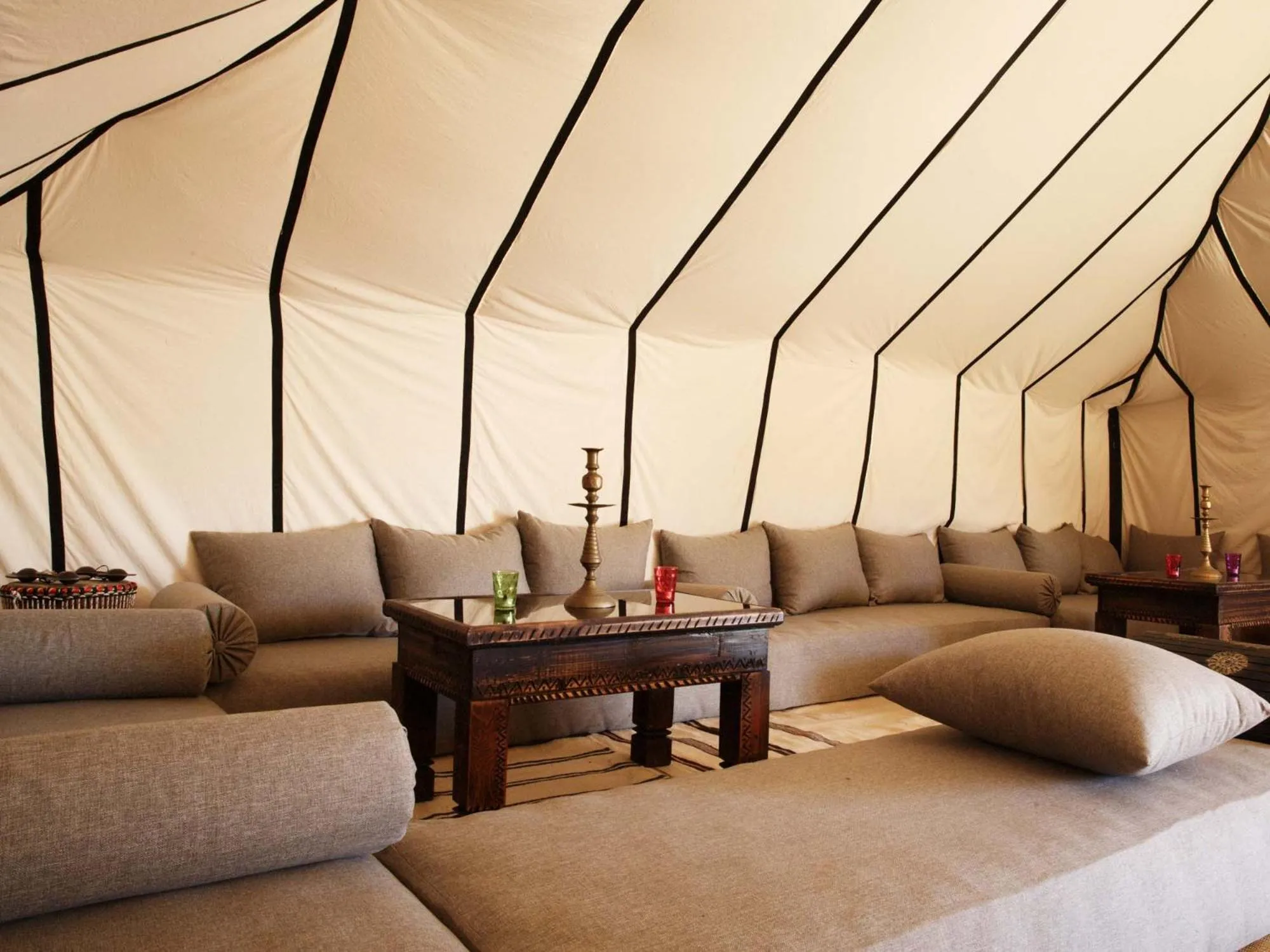 Lounge or bar in Nubia Luxury Camp Erg Chegaga