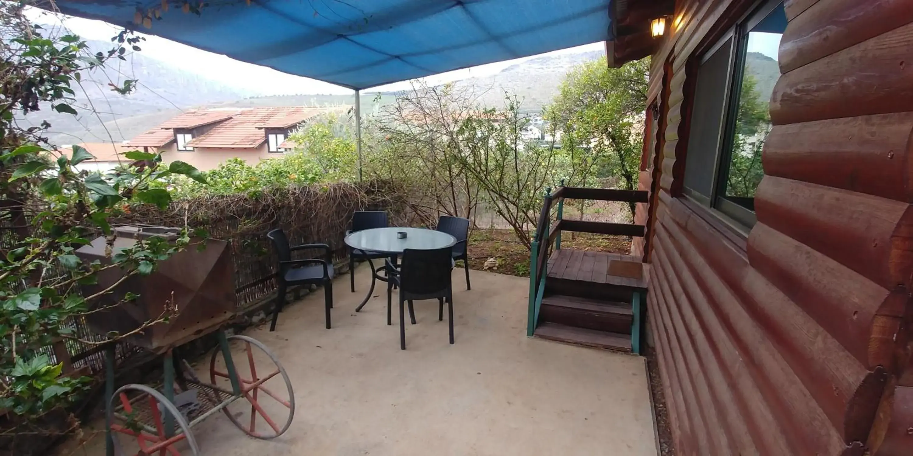 One-Bedroom Chalet in kinneret love sounds One-Bedroom Chalet in kinneret love sounds