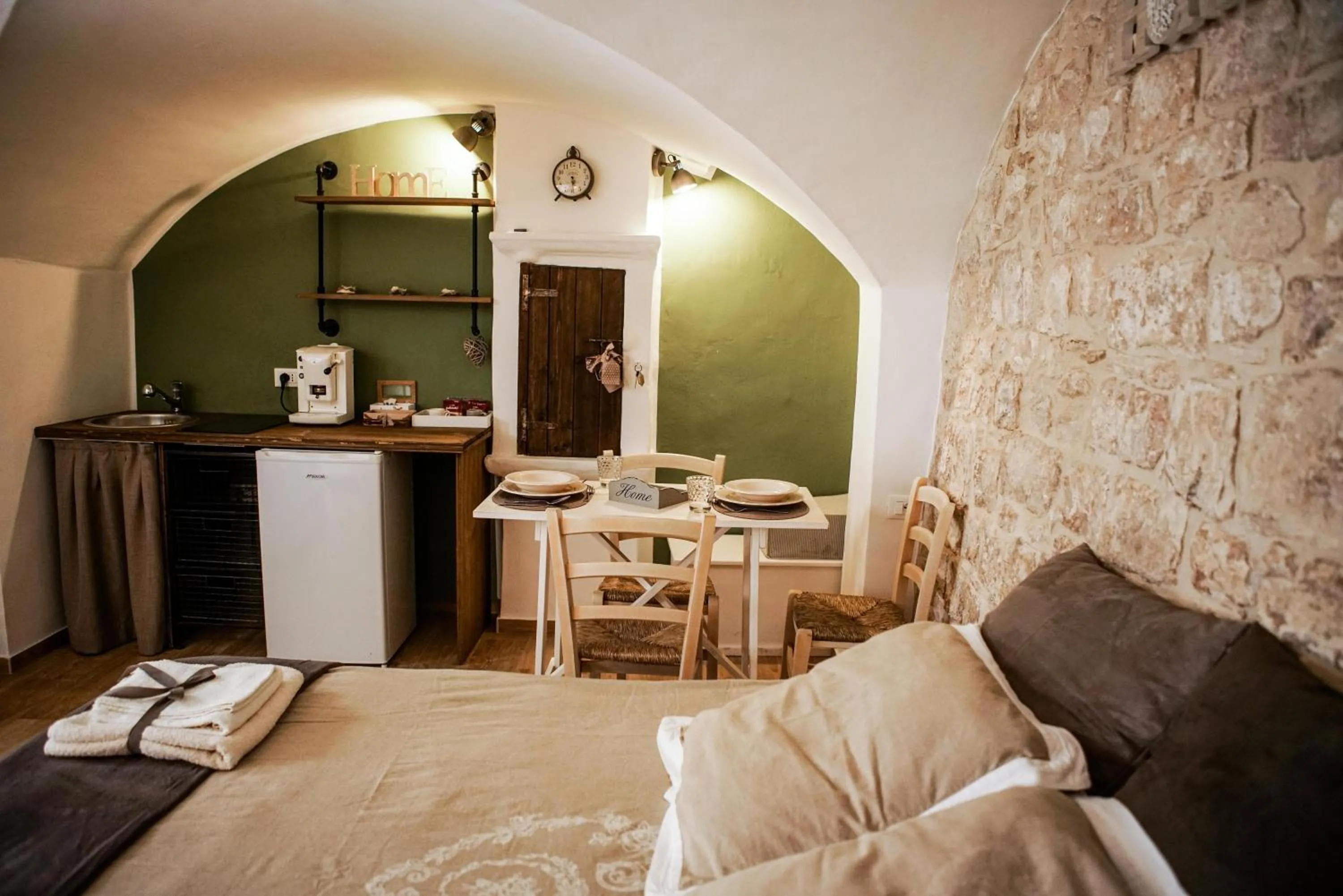 HOME 5 - Via Nuova