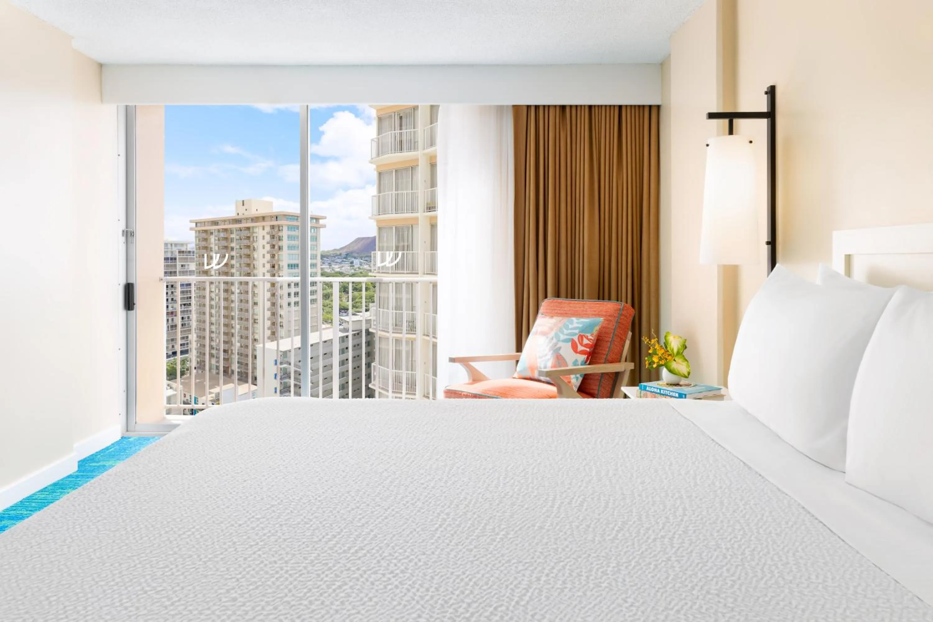 Bed in The Twin Fin Hotel