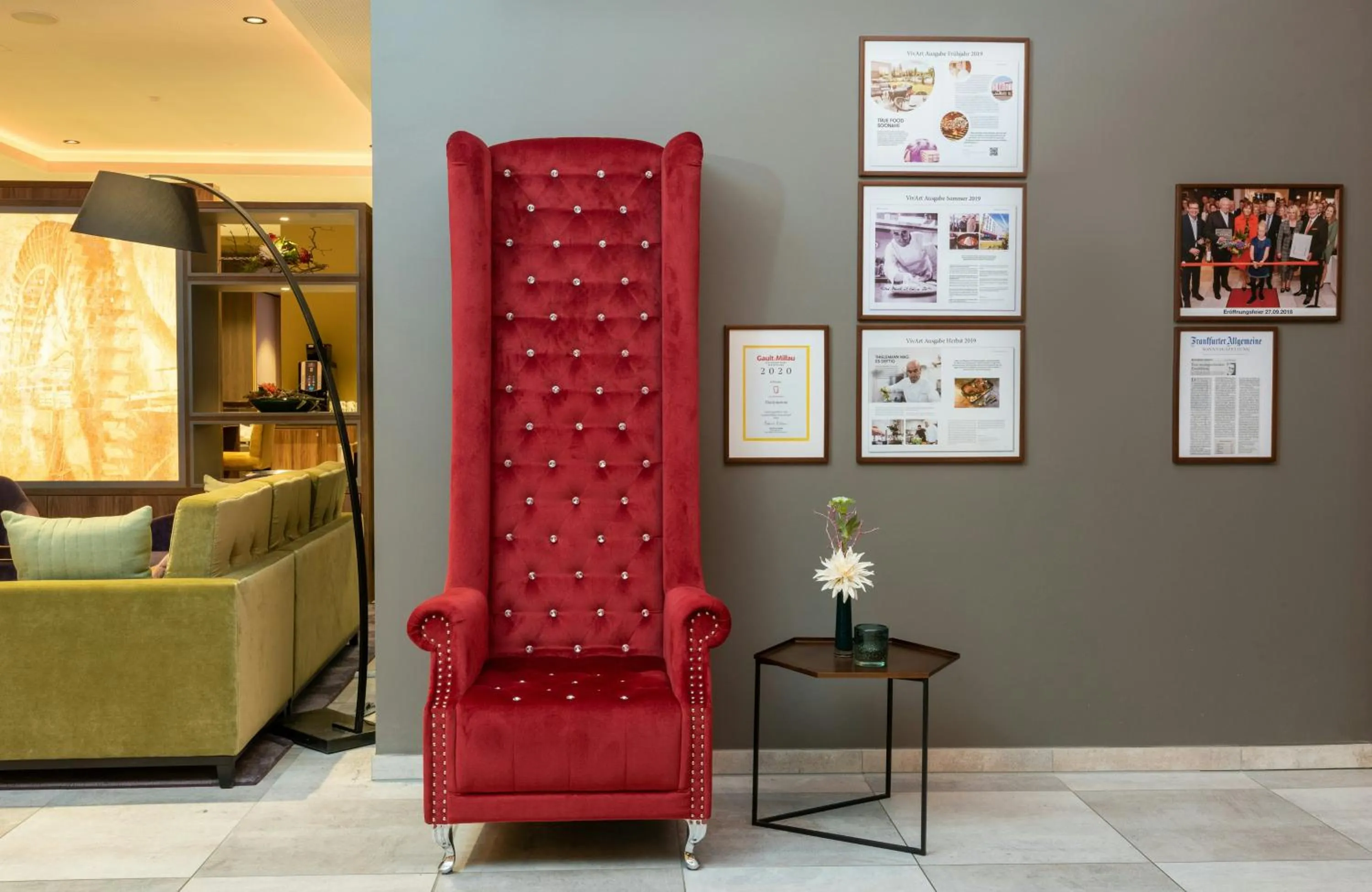 Lobby or reception in Leonardo Hotel Bad Kreuznach