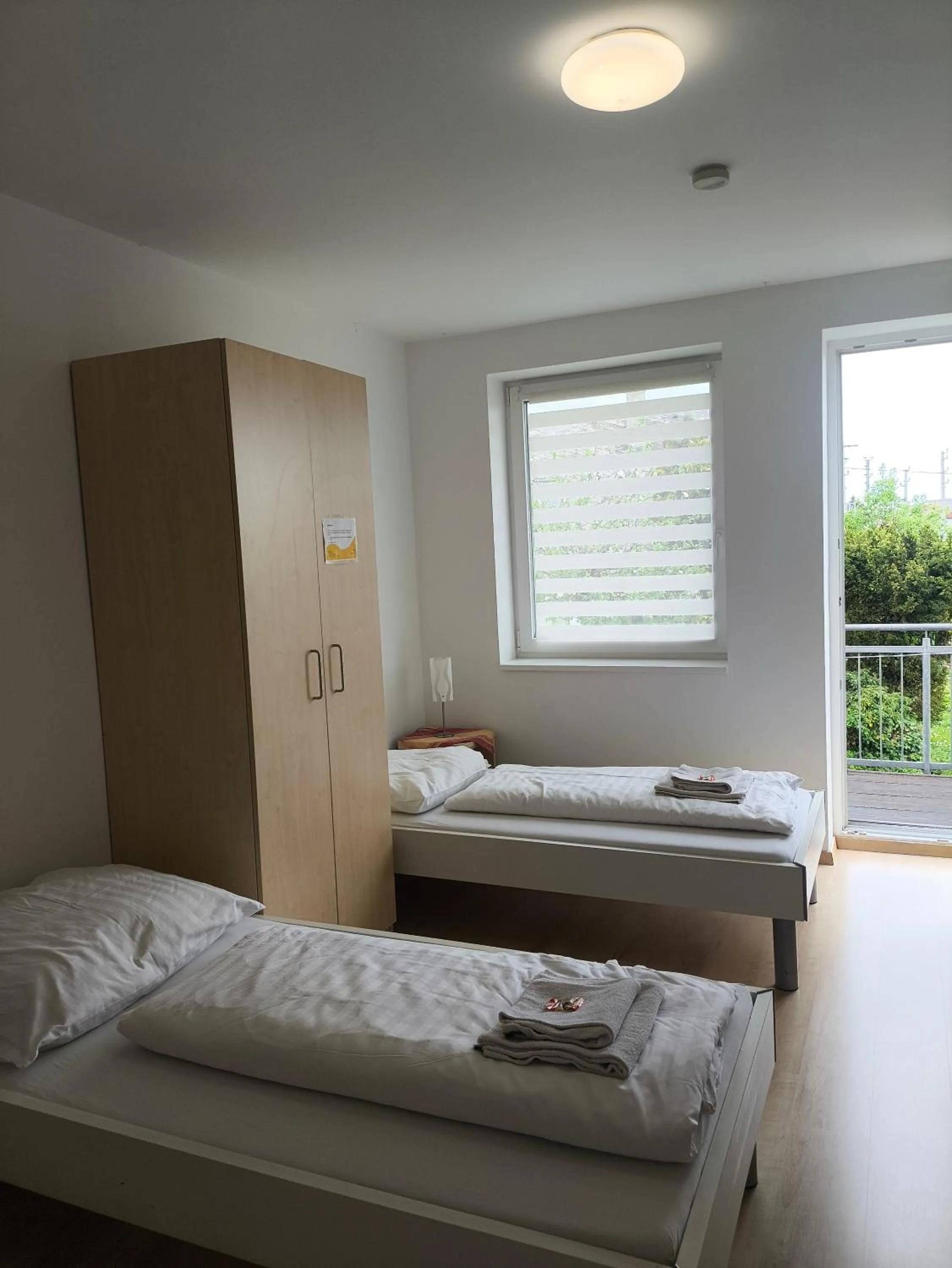 Photo of the whole room, Bed in Schlafplatzl