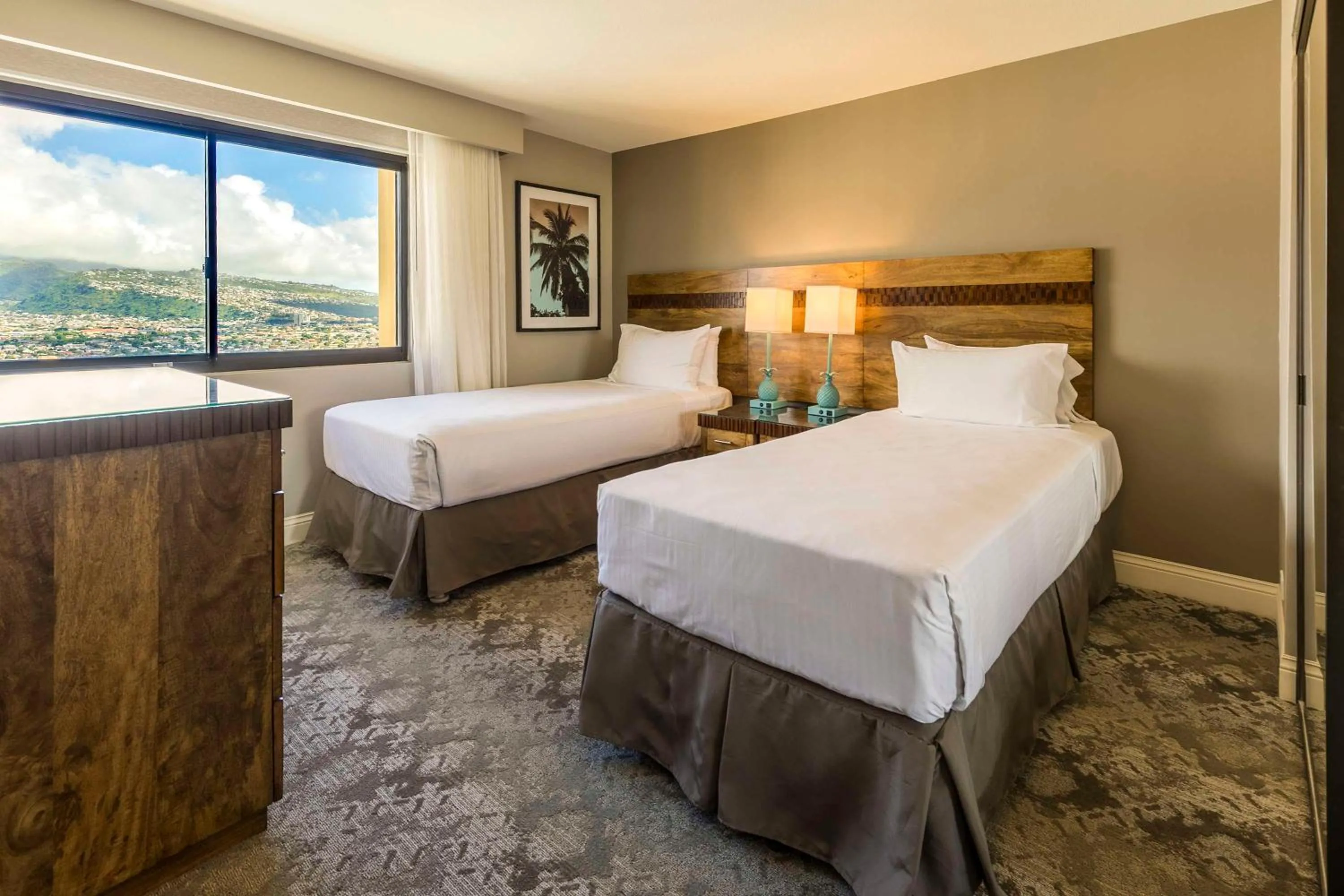 Bed in Aston Waikiki Beach Tower