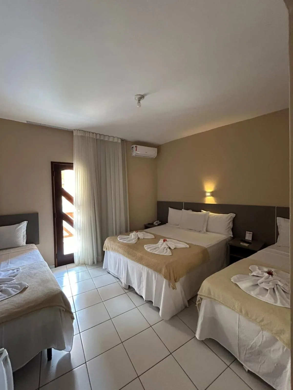 Property building, Bed in Pousada D' Areia