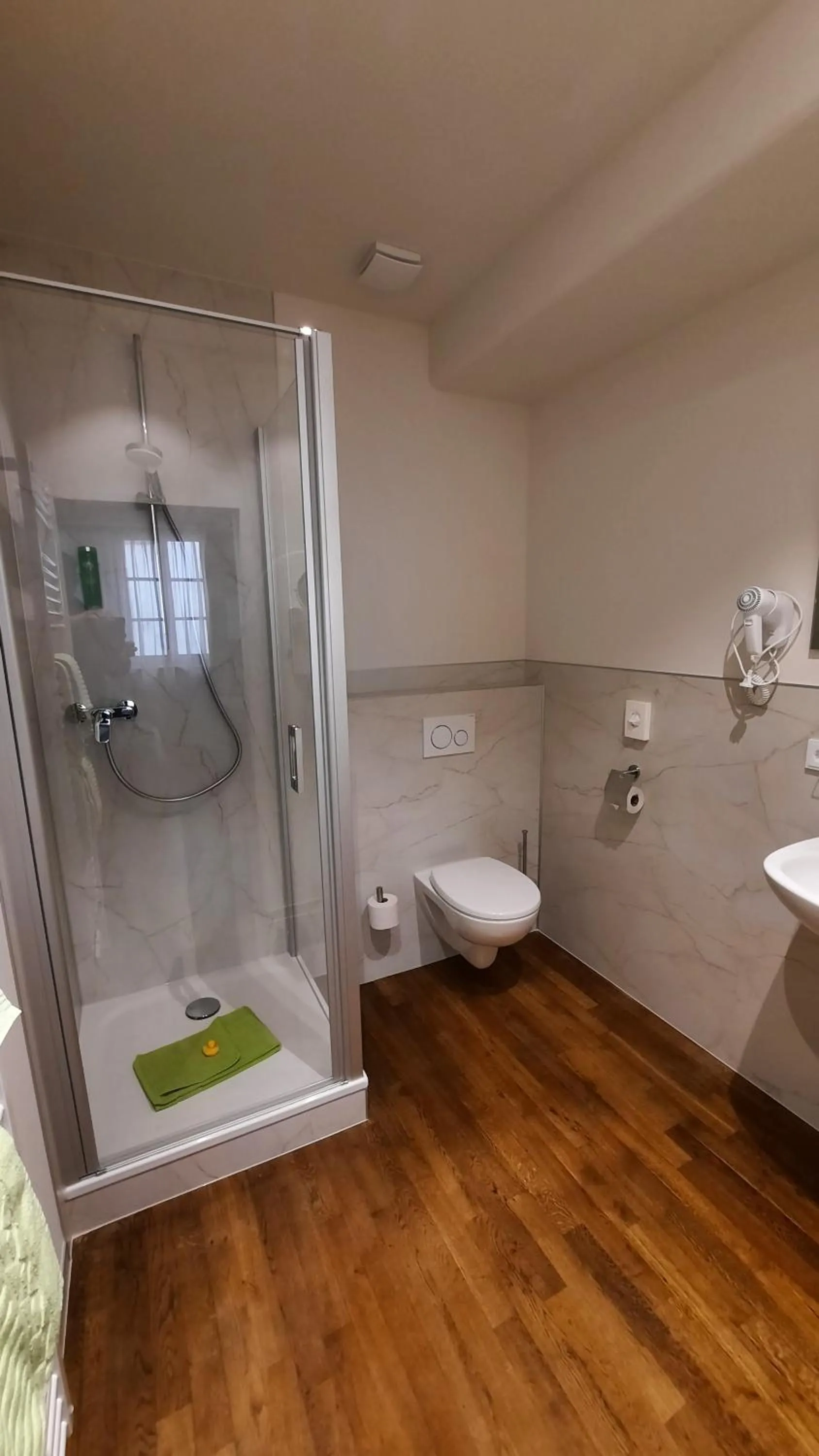 Bathroom in Landgasthof May