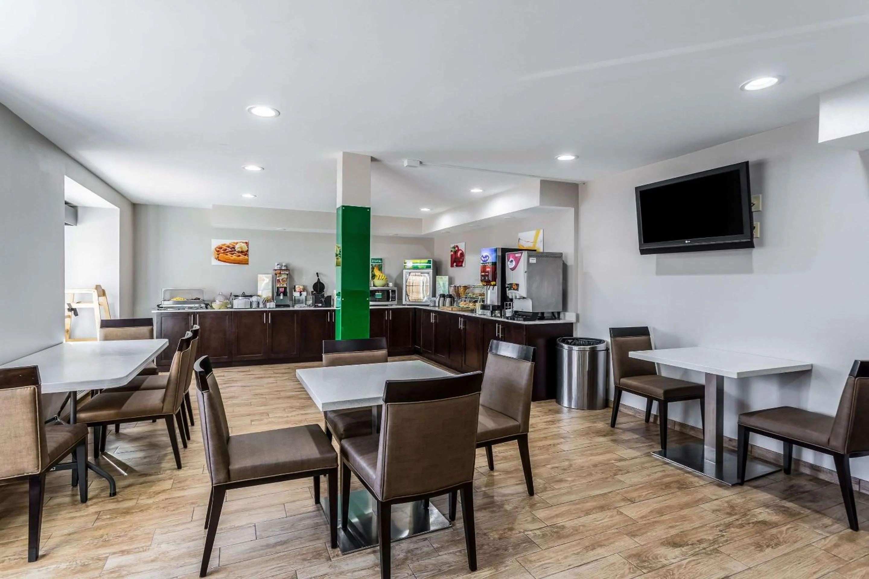 Restaurant/places to eat in Quality Inn & Suites West El Paso I-10