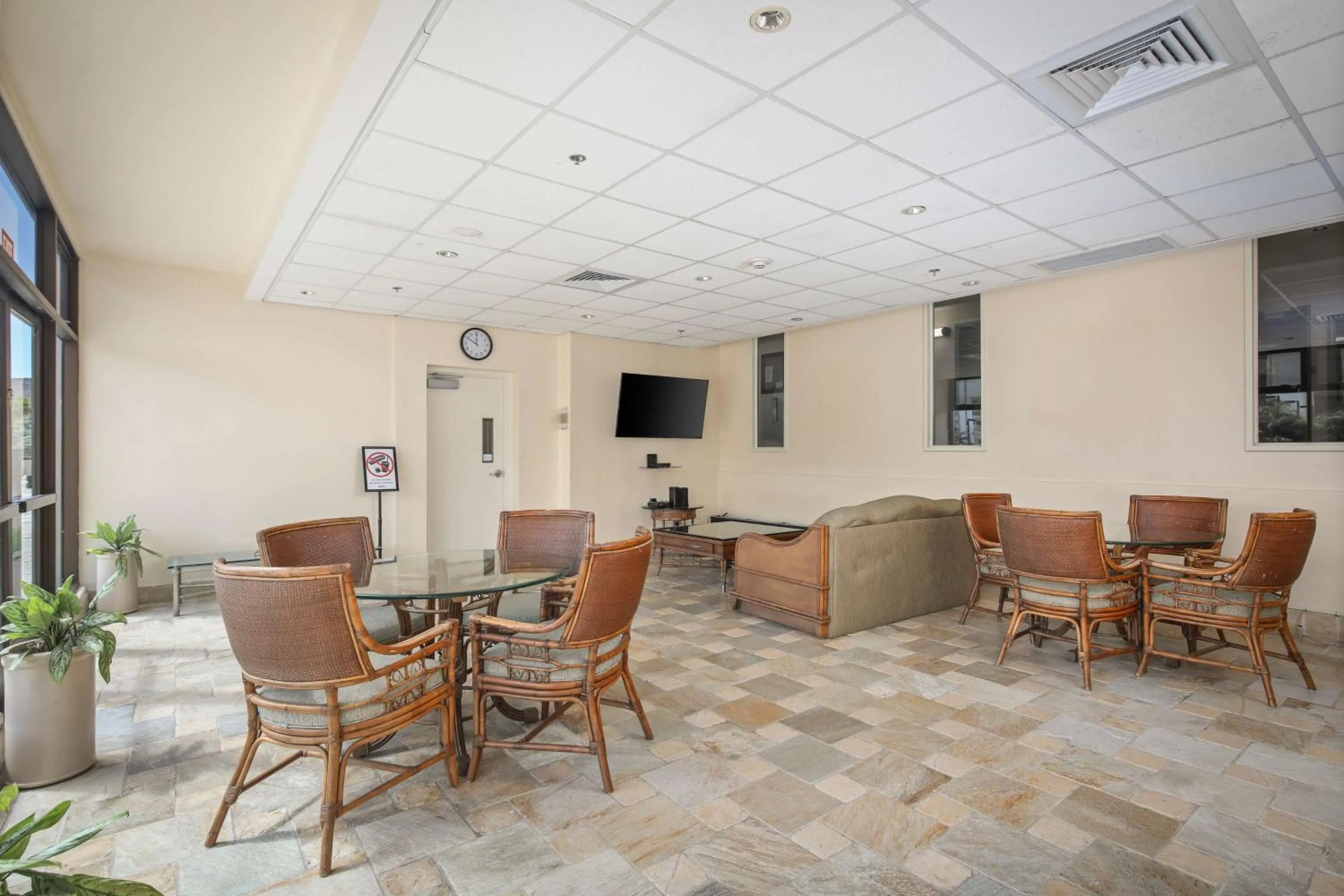 Property building in Aston Waikiki Sunset