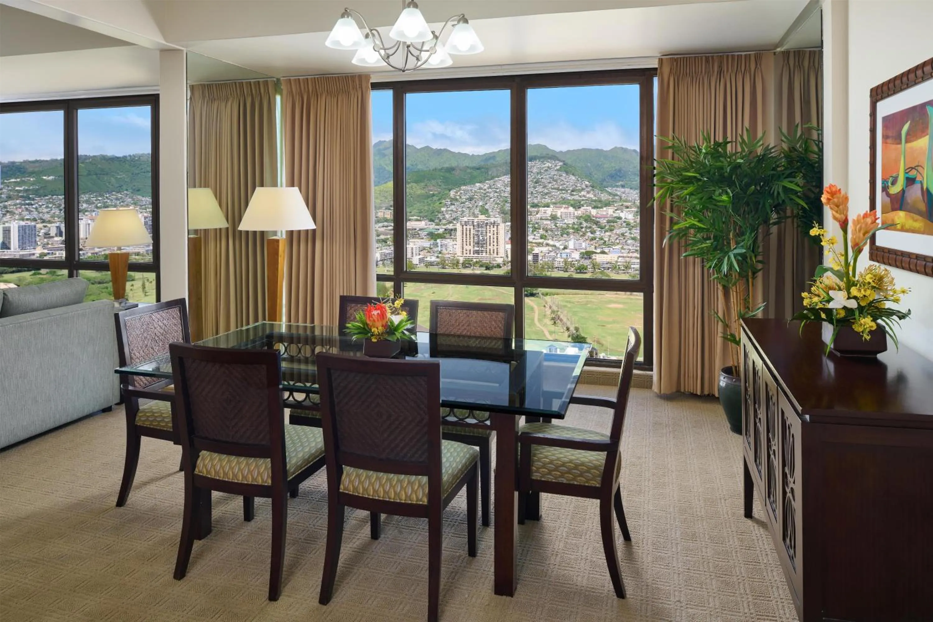 Kitchen or kitchenette in Aston Waikiki Sunset